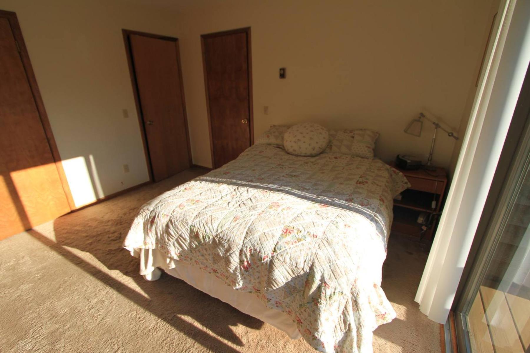 Four-Bedroom House photo 3