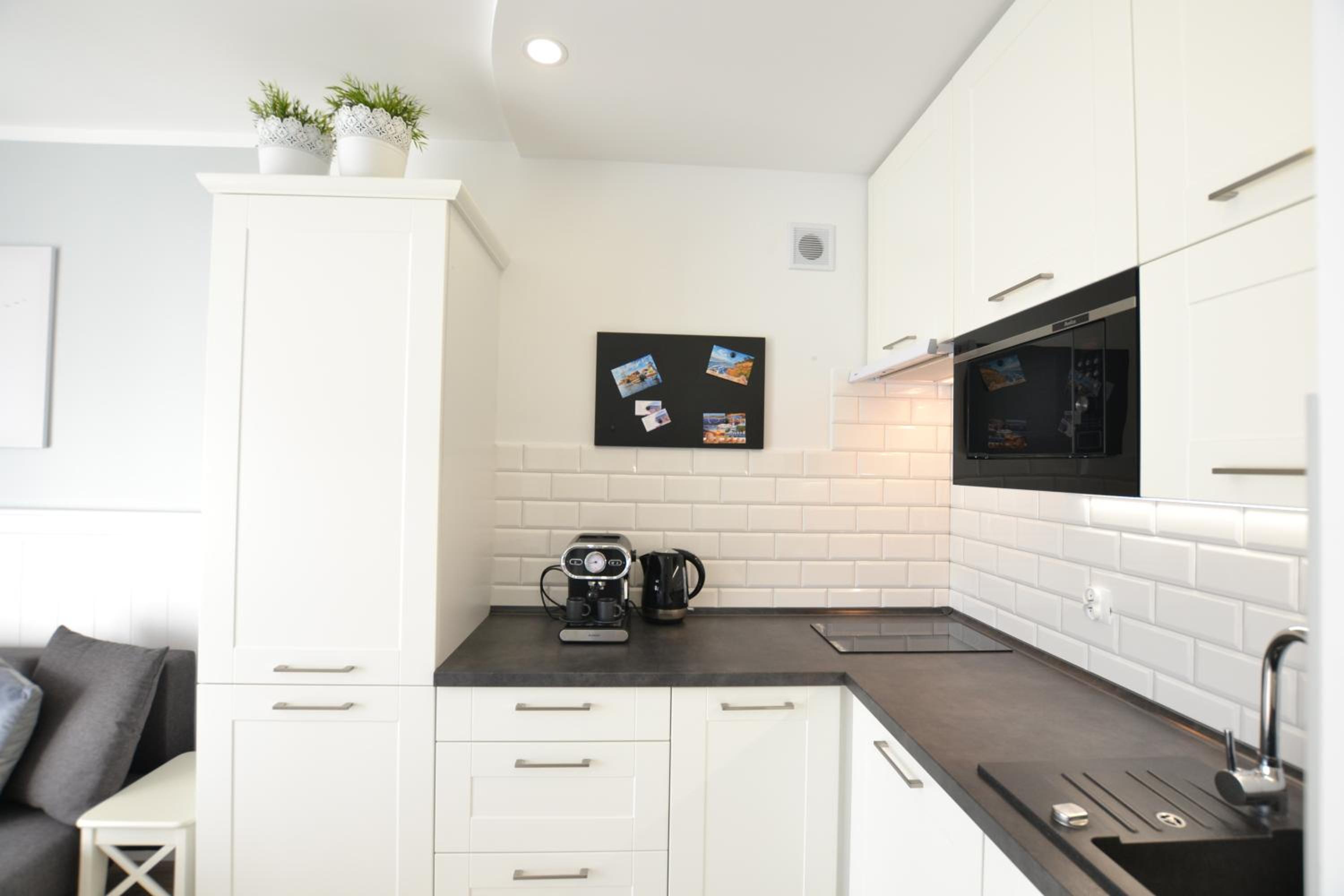 One-Bedroom Apartment - Photo 15