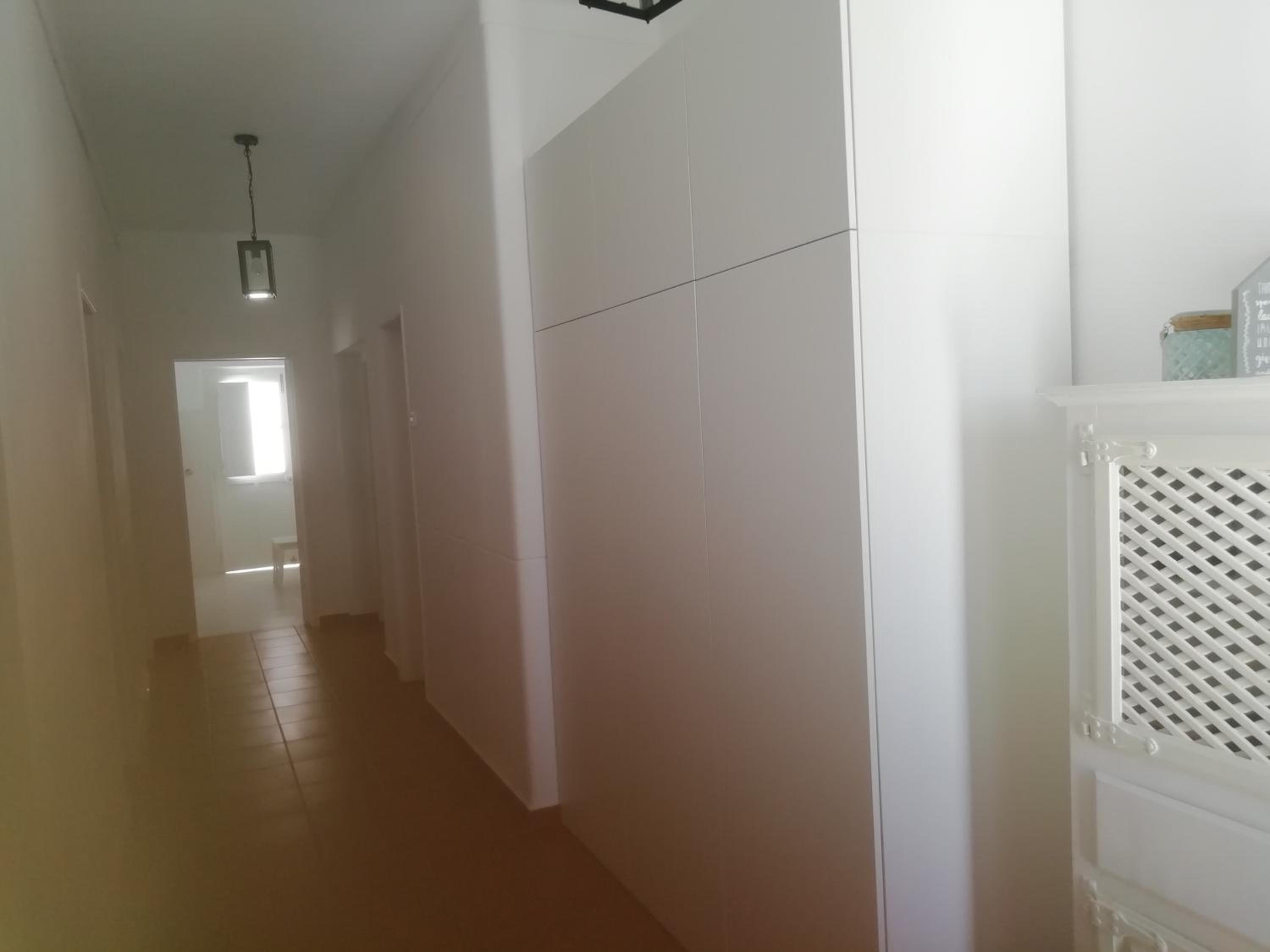 Three-Bedroom Apartment photo 2