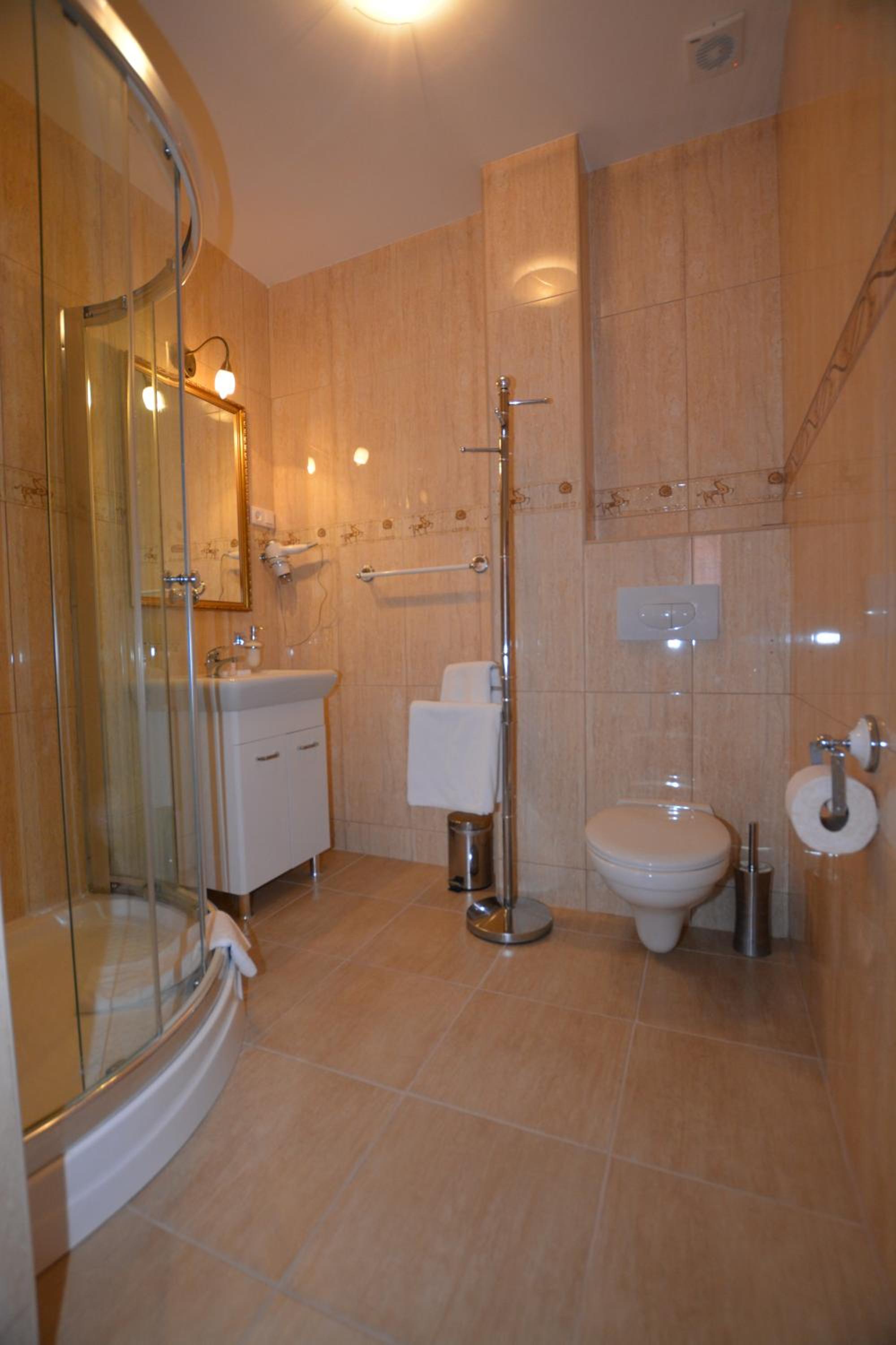 Double or Twin Room - Photo 7