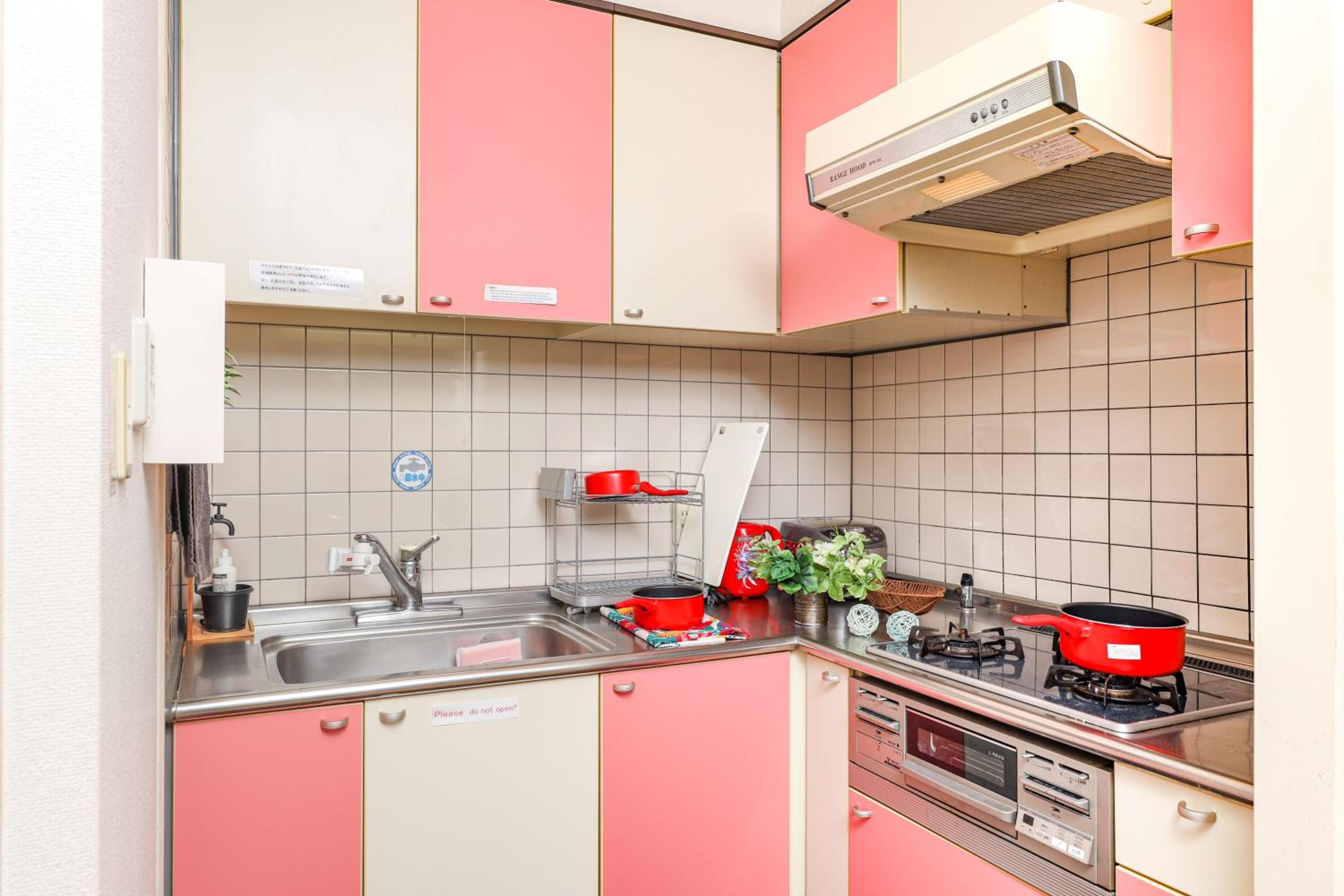 Three-Bedroom Apartment - Photo 4