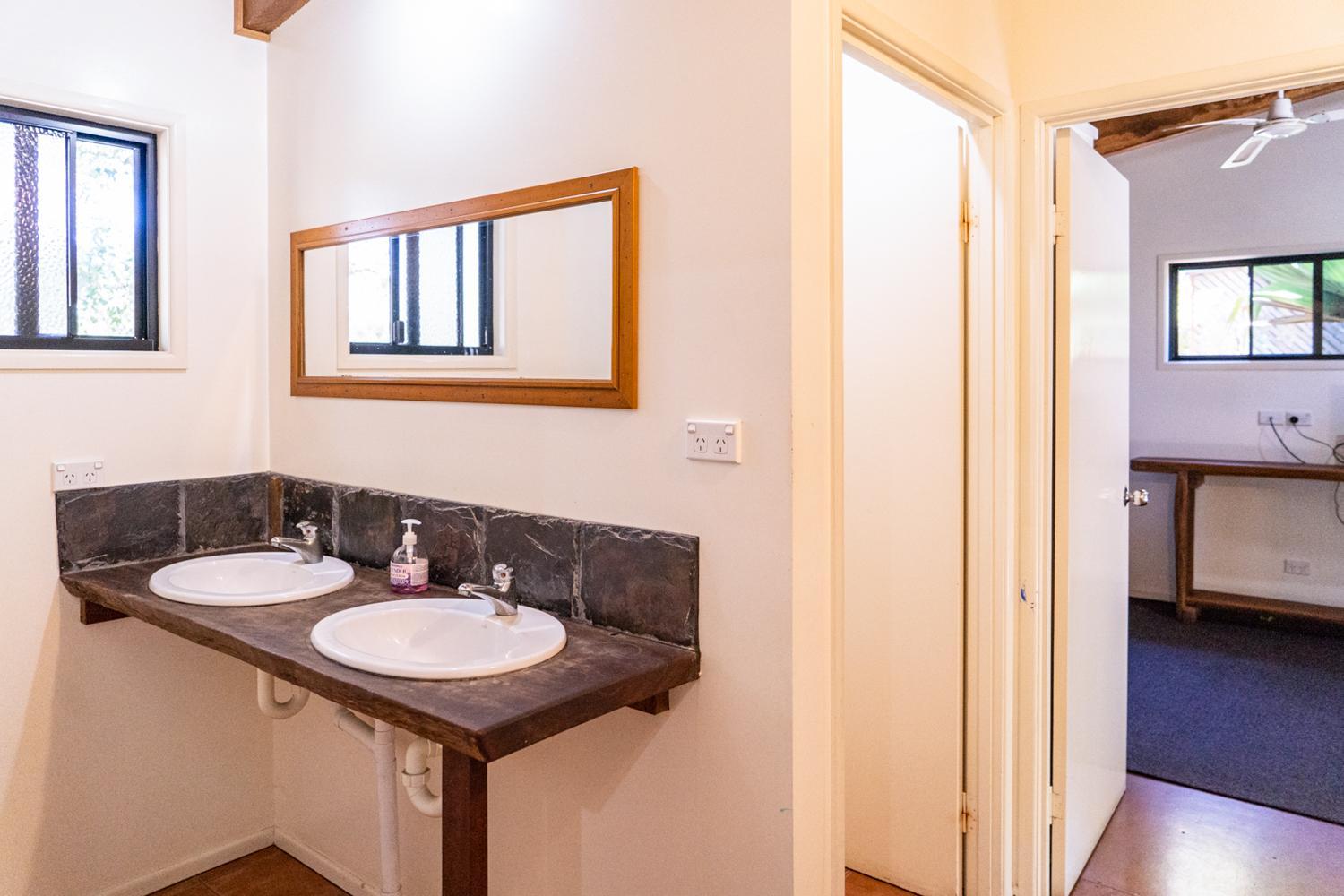 Family Room with Bathroom photo 3