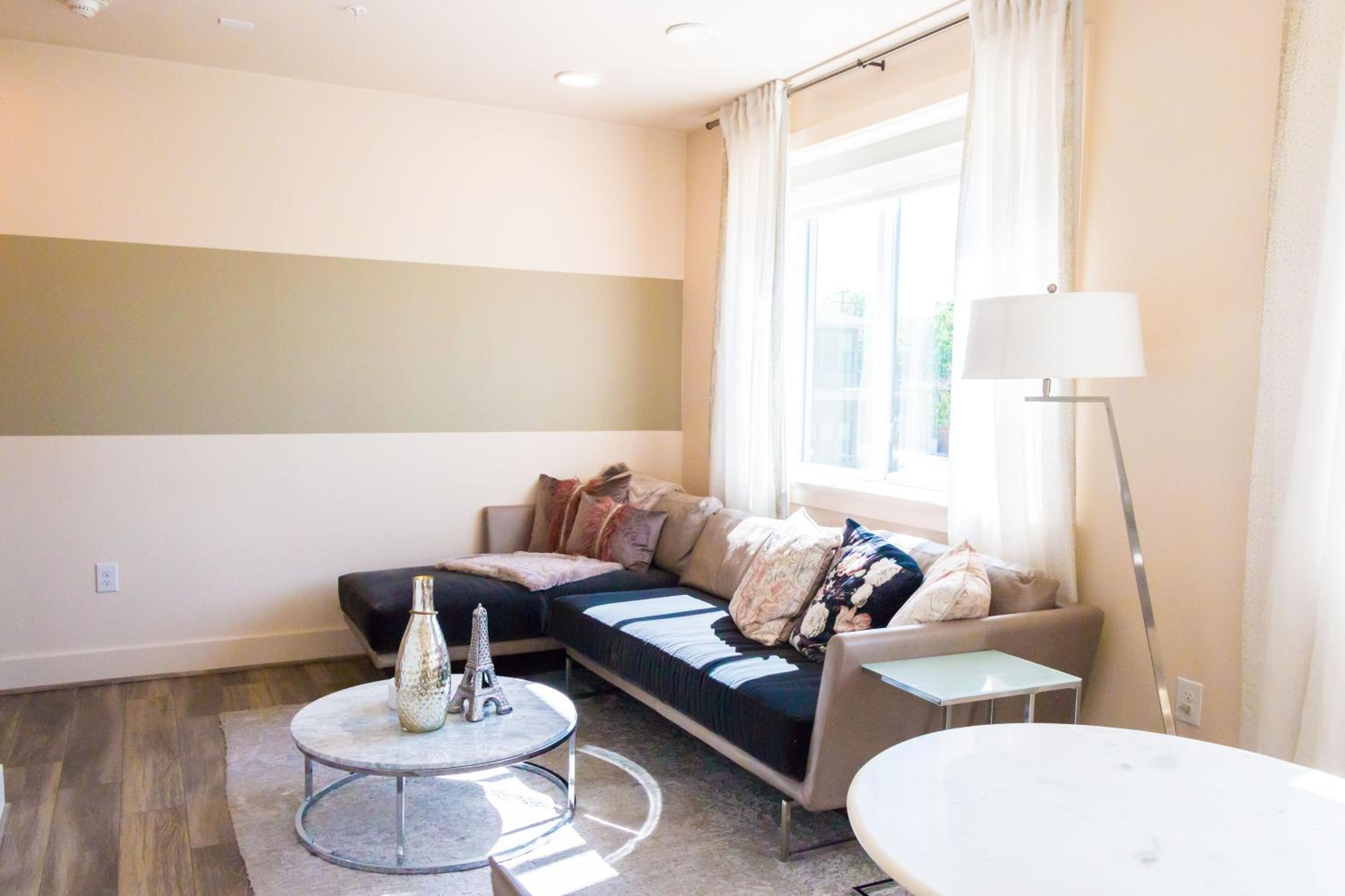 Deluxe Suite photo 2