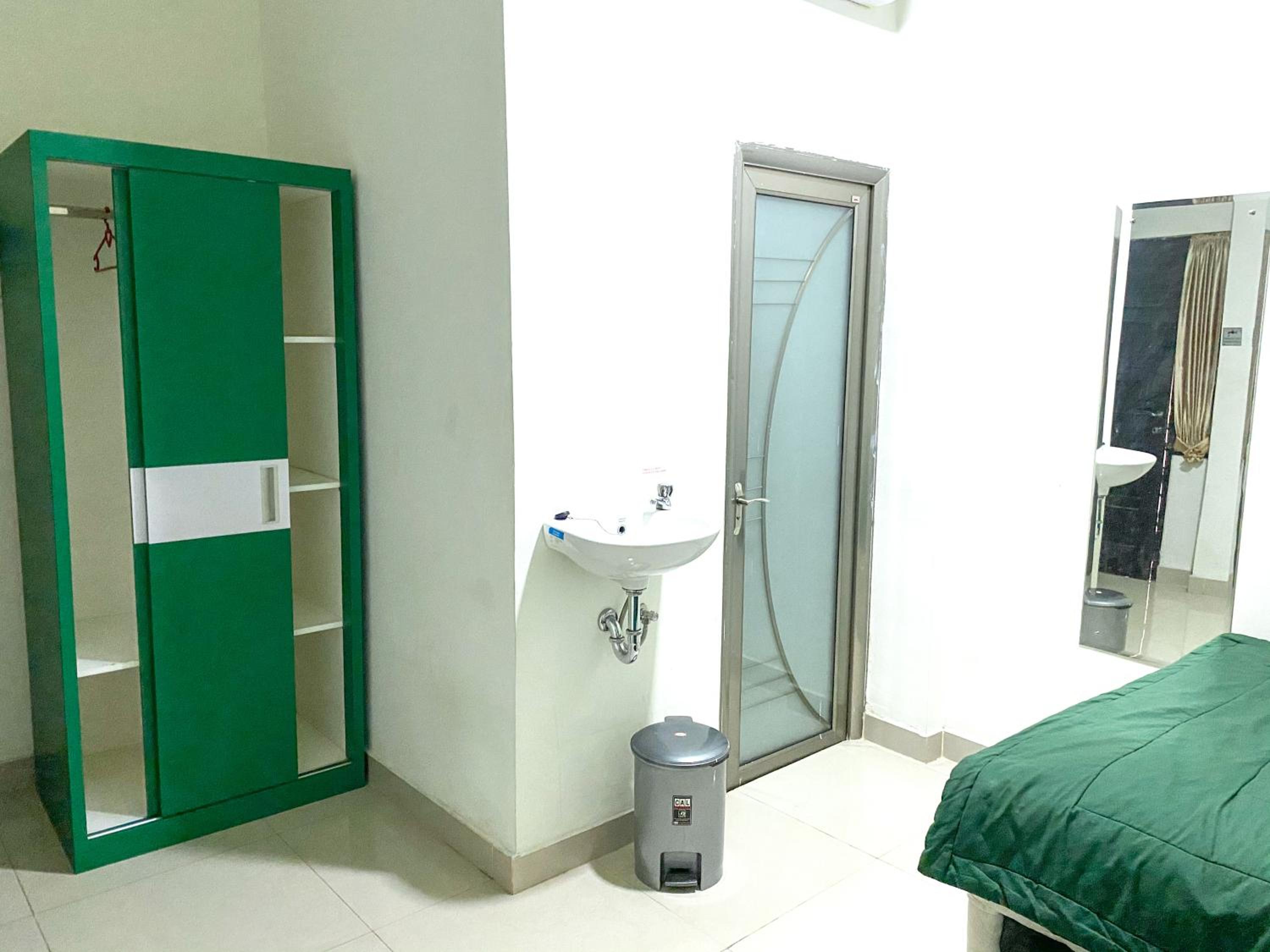 Standard Twin Room - Photo 2
