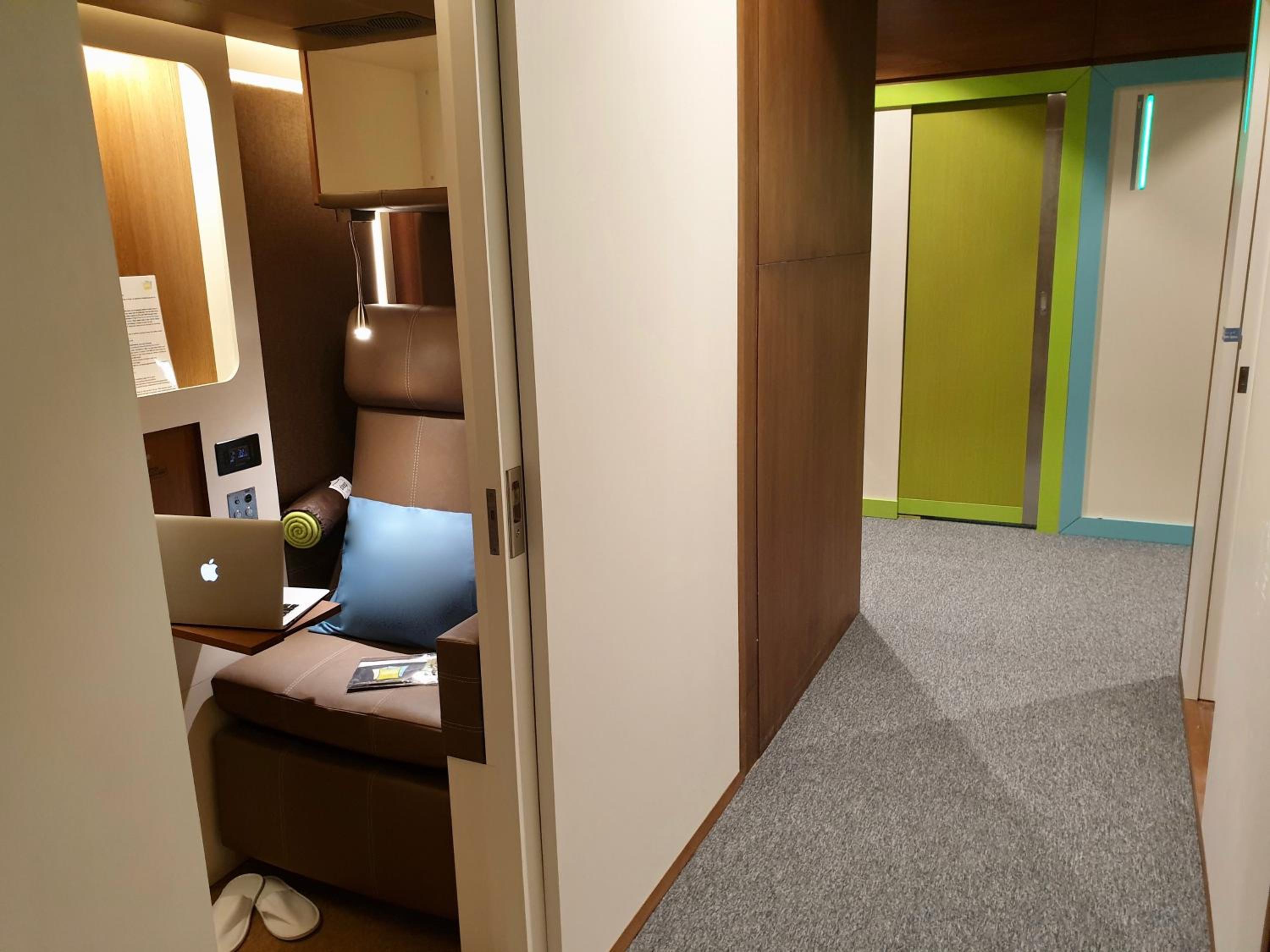 Single FlexiSuite Pod - 6 Hour Morning Stay from 07:00-13:00 hrs (7am-1pm)