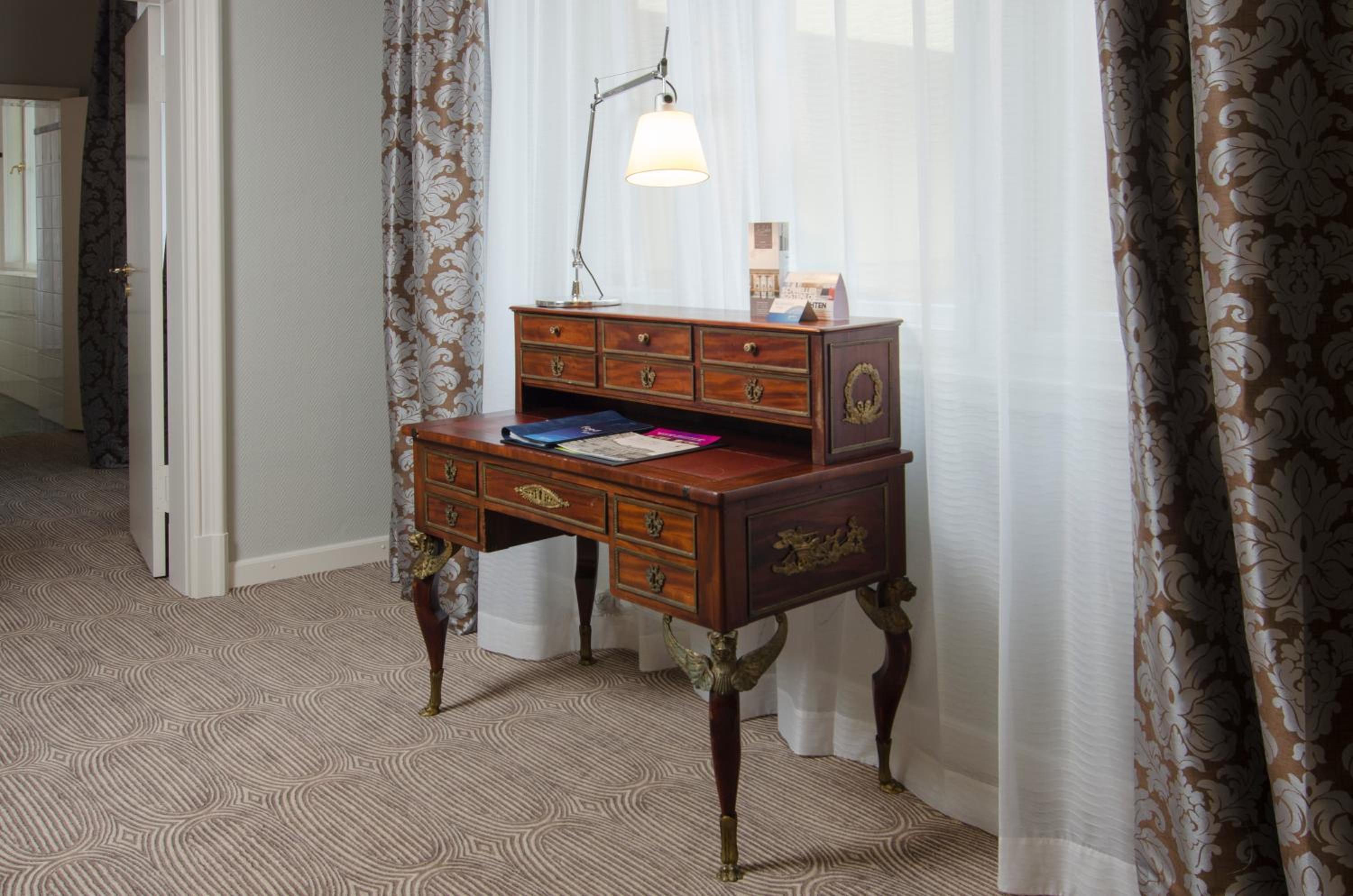 Junior Suite - Photo 12