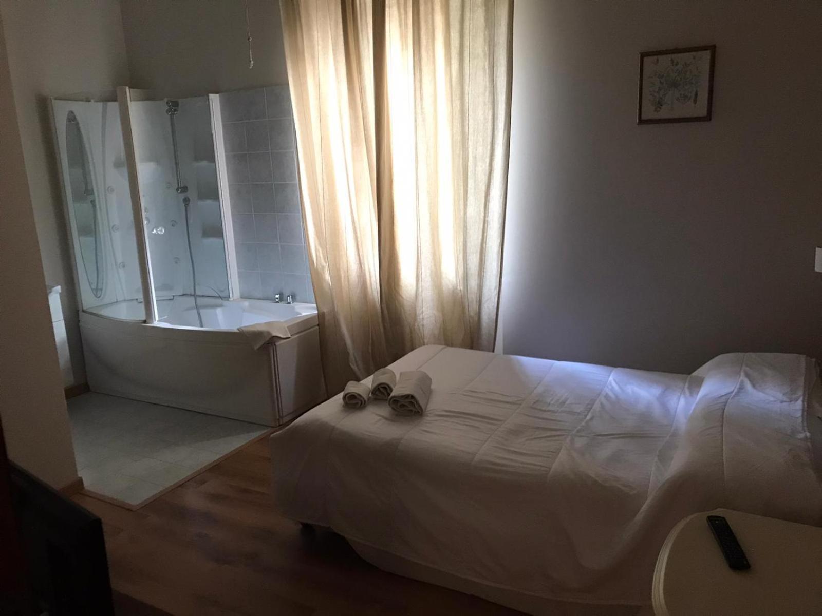Deluxe Single Room photo 3