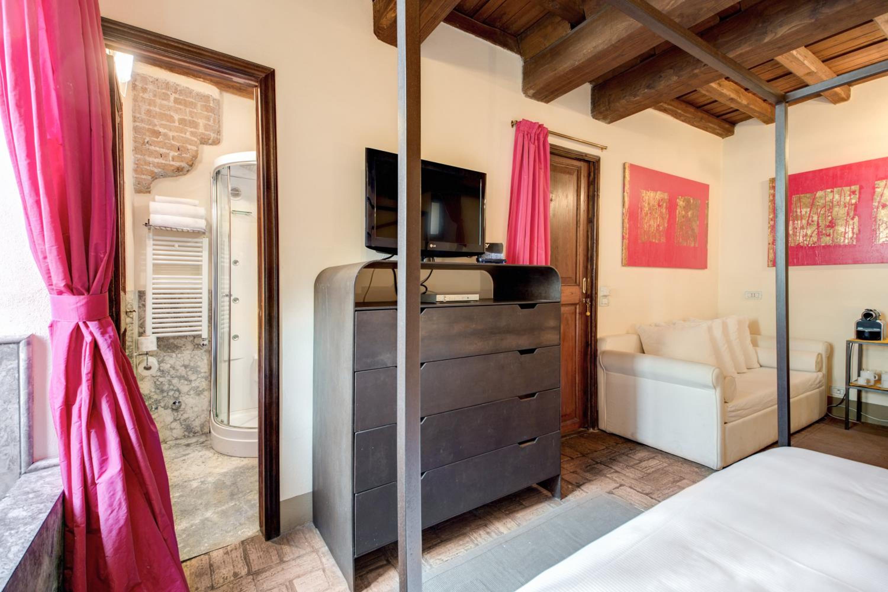 Superior Double Room with Additional Bed photo 1