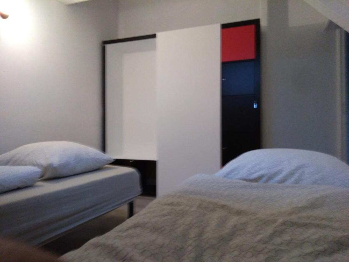 Three-Bedroom Apartment photo 3