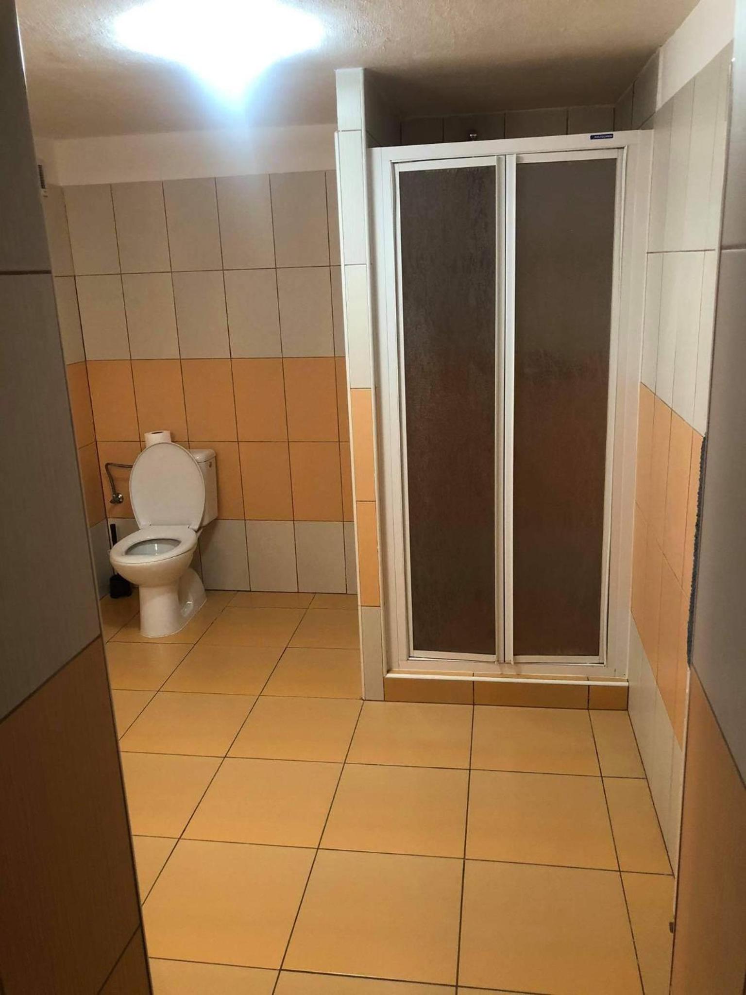 Quadruple Room with Private Bathroom photo 3
