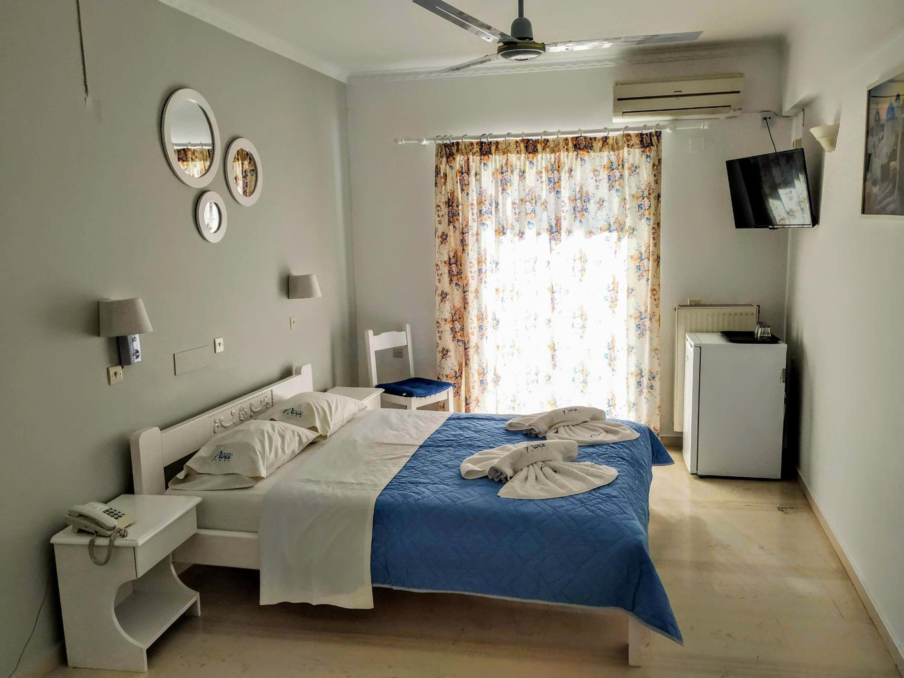 Double or Twin Room - Photo 1