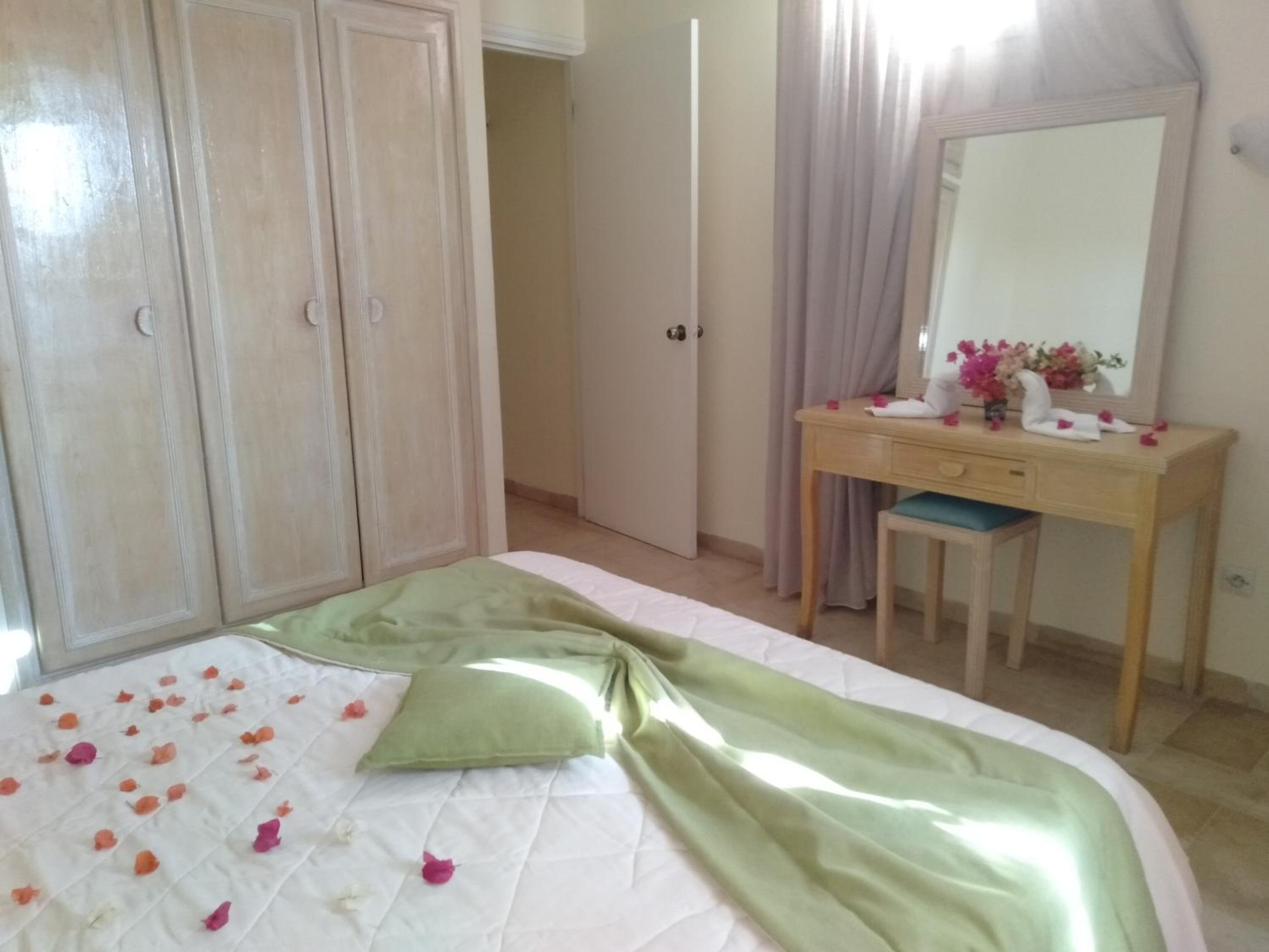 Apartment (2 Adults) photo 3