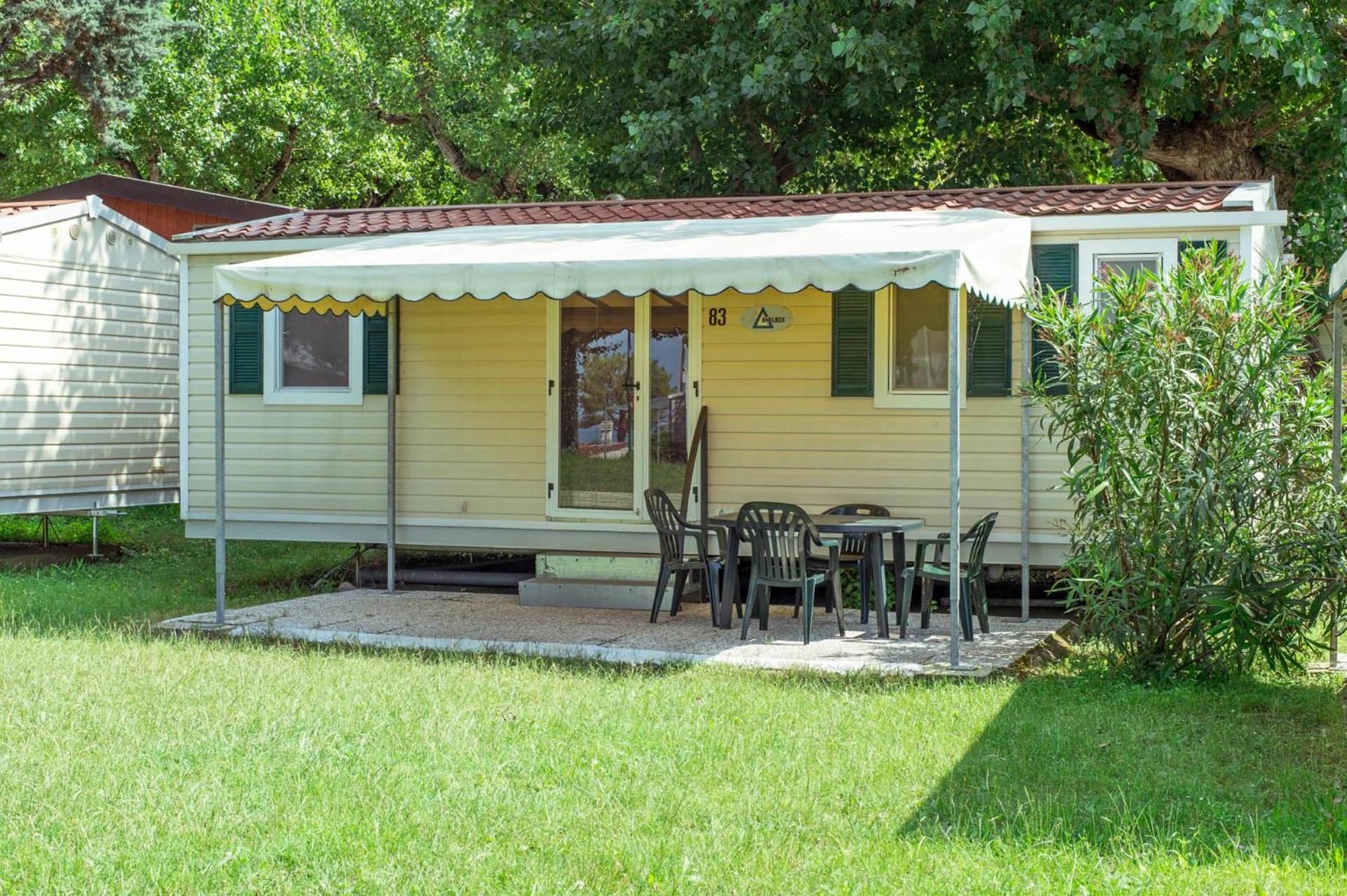 Mobile Home photo 2