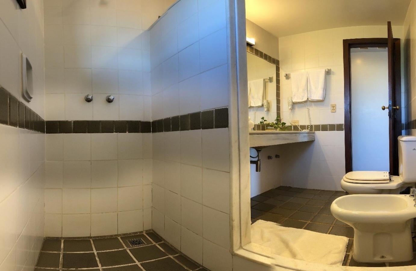 Double Room with Spa Bath photo 3