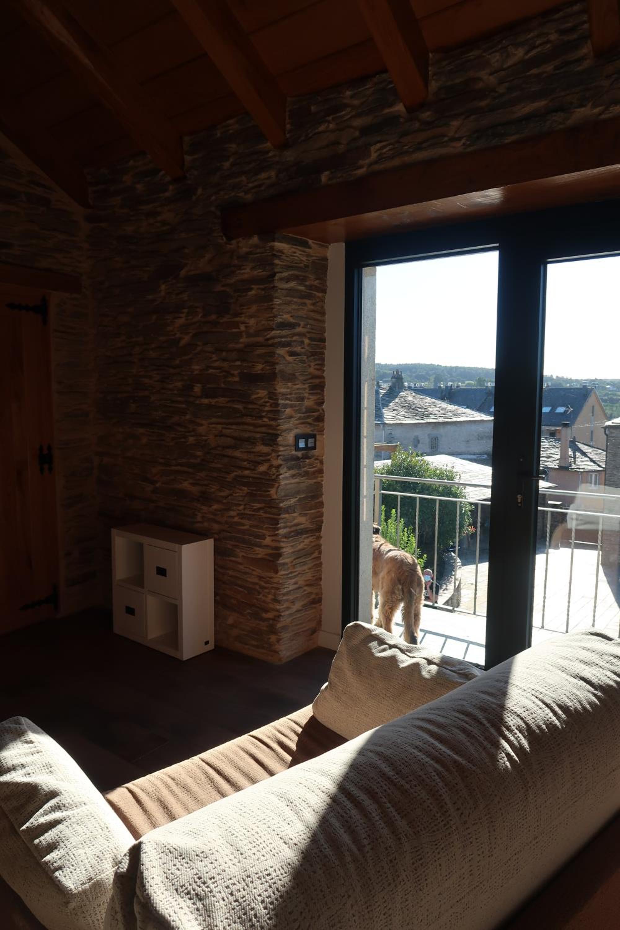 Studio Apartment - Photo 16