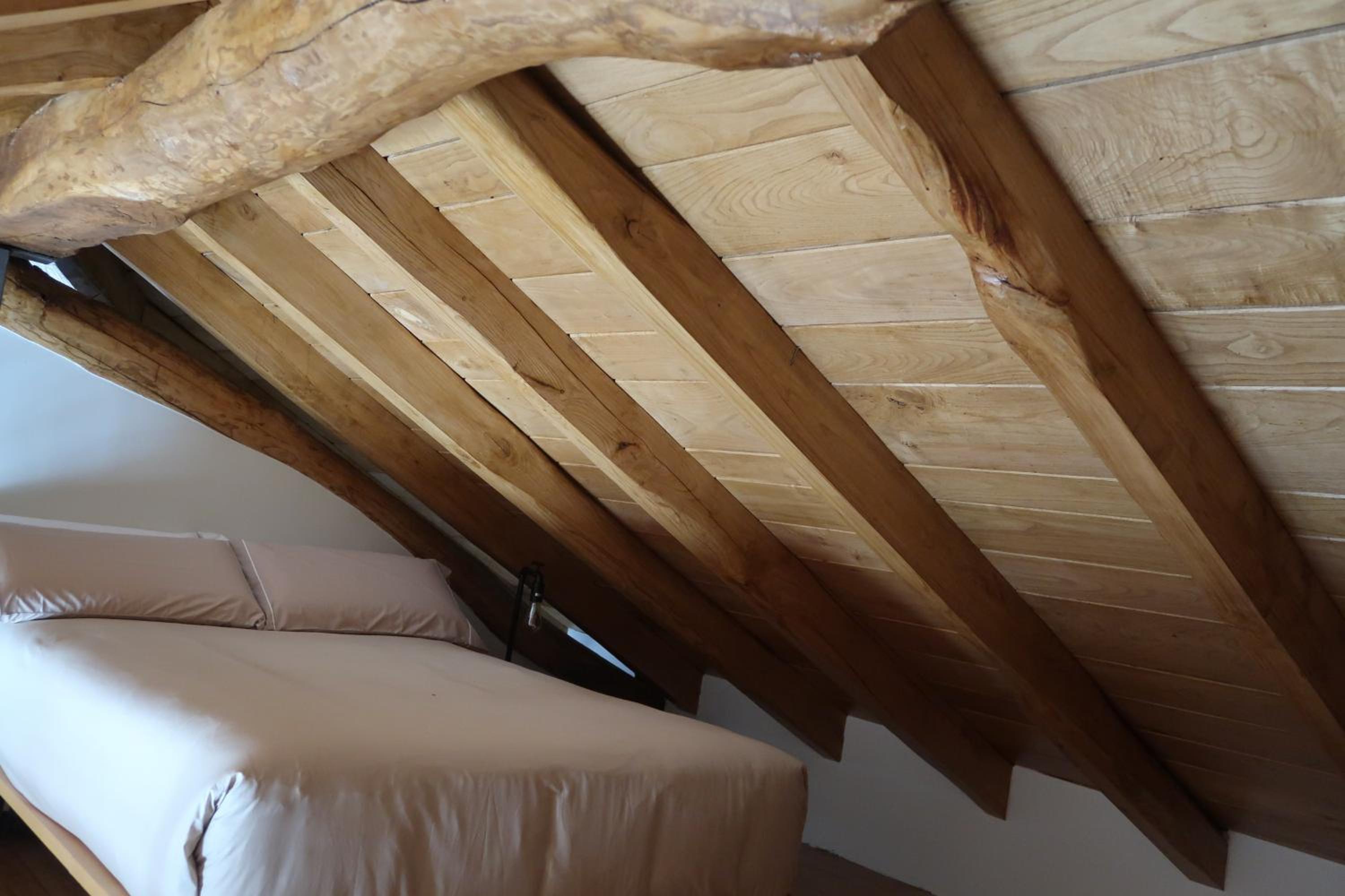Studio Apartment - Photo 9