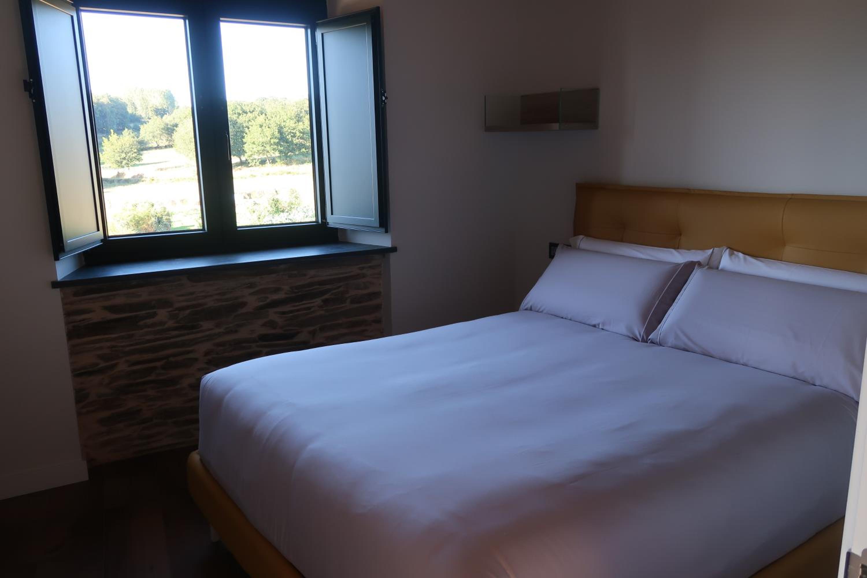Studio Apartment - Photo 6