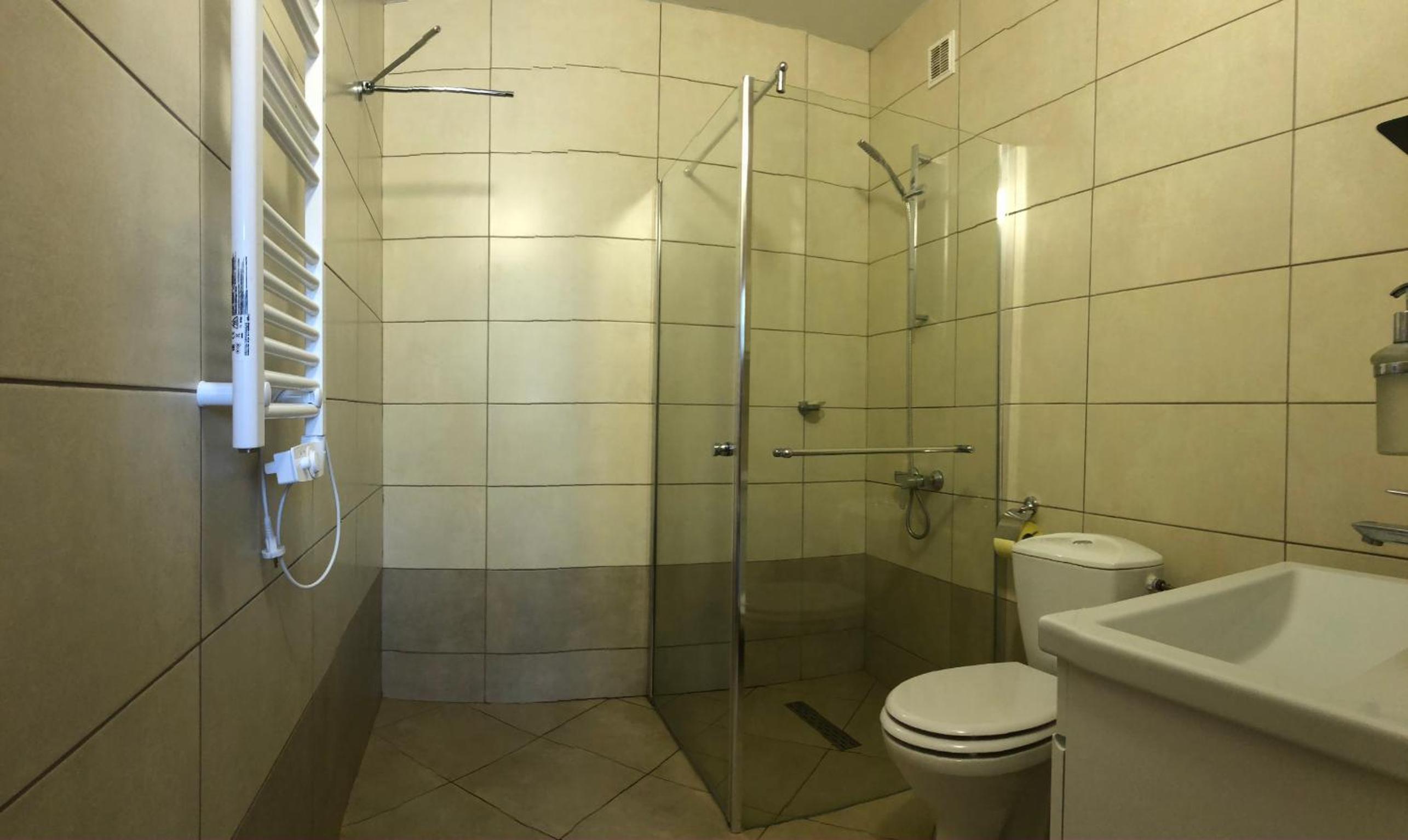 Large Double or Twin Room photo 3