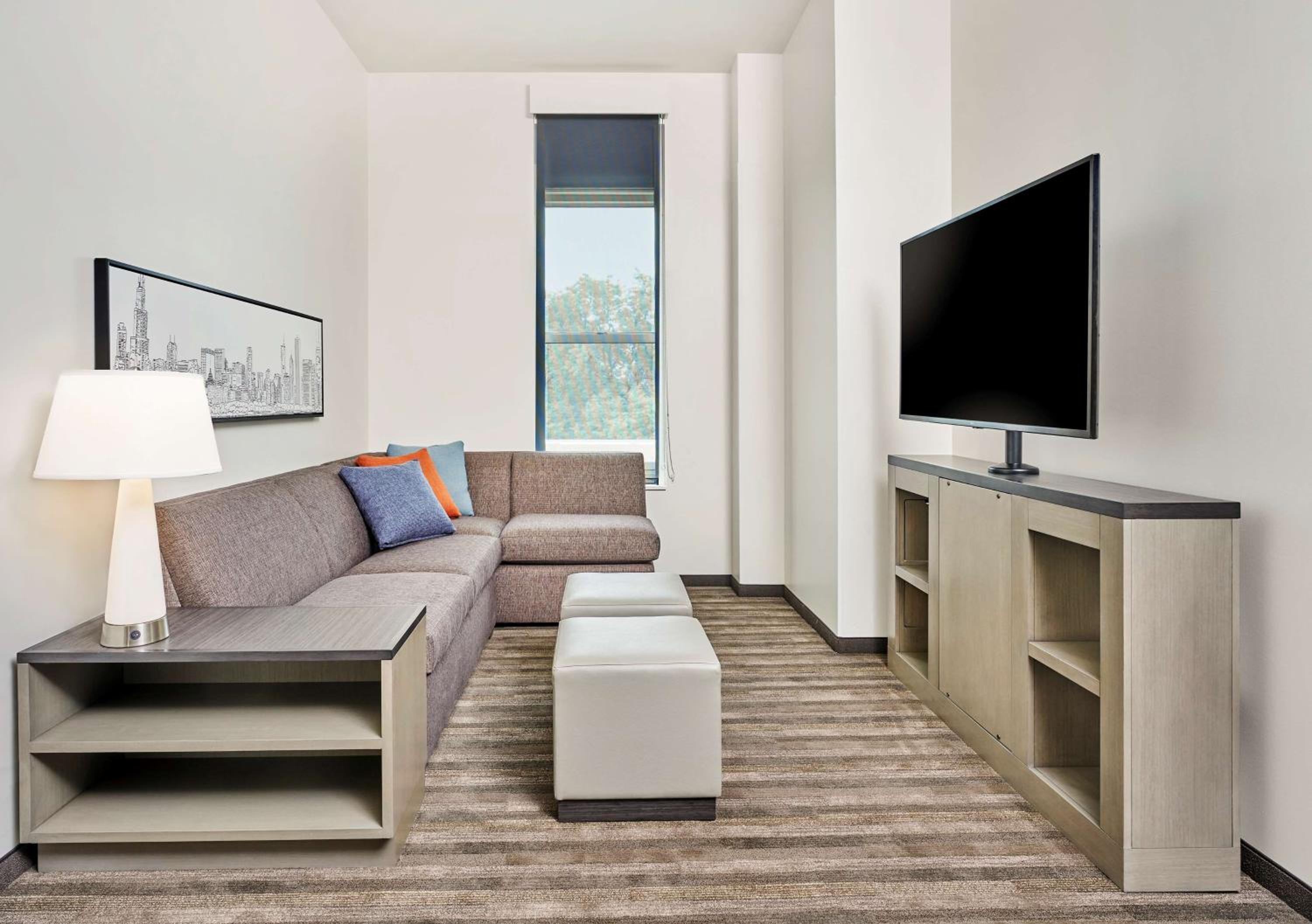 One Bedroom Kitchen Suite with Two Queen Beds and Sofa Bed at Hyatt House Chicago Medical/University District in Chicago