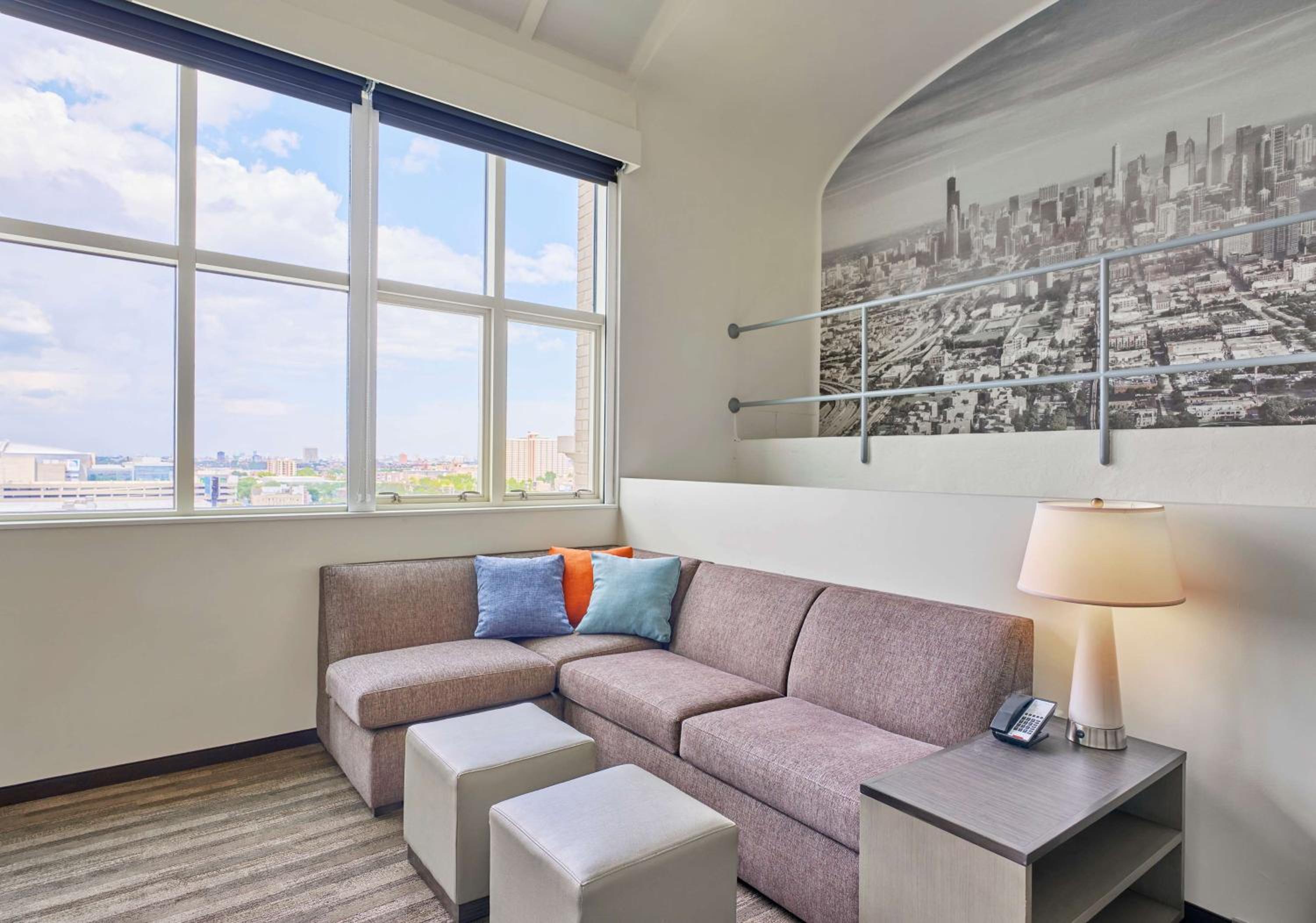 One-Bedroom King Suite with Sofa Bed and Kitchen - Photo 4