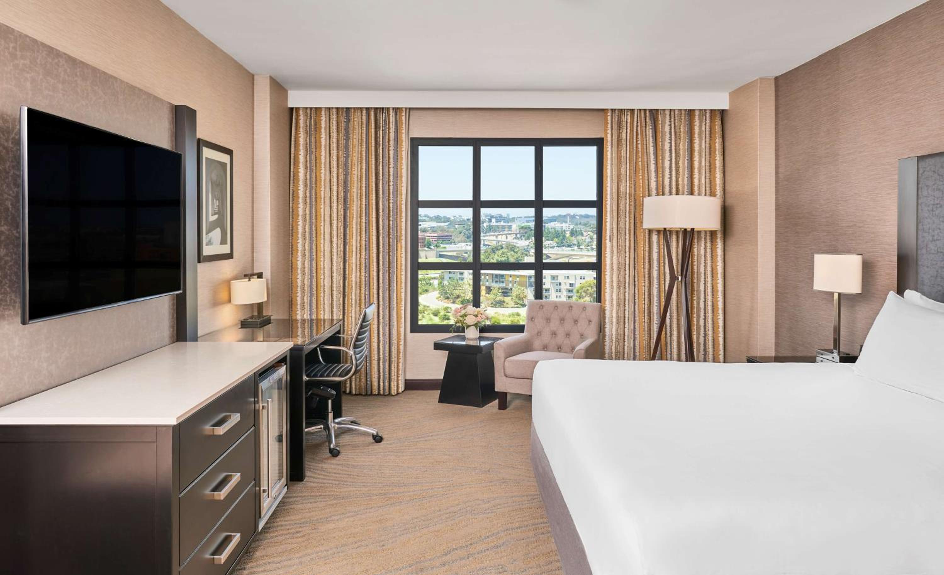 King Room - High Floor - Photo 2
