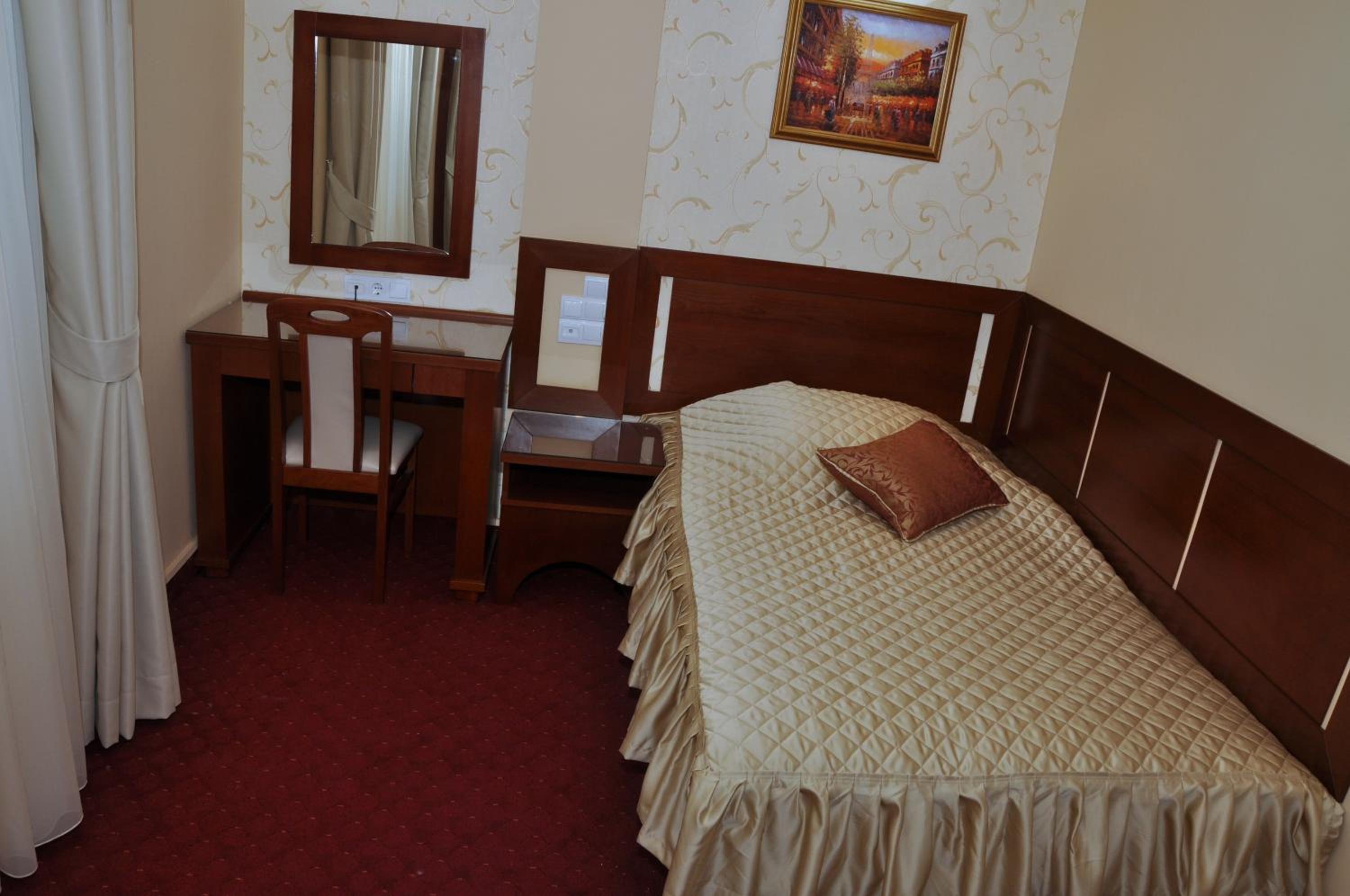 Deluxe Suite photo 3