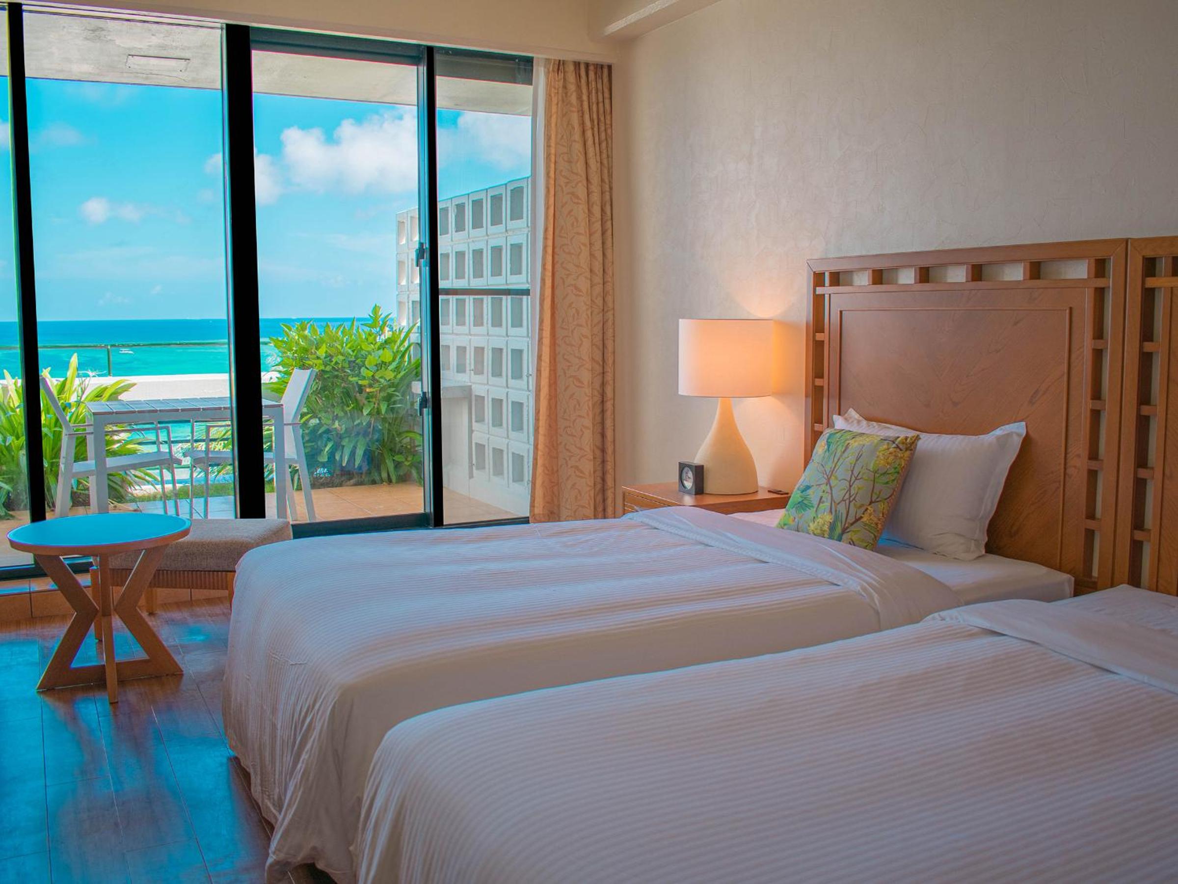 Club Superior Twin Room with Ocean View and Lounge Access - Non-Smoking - Photo 8
