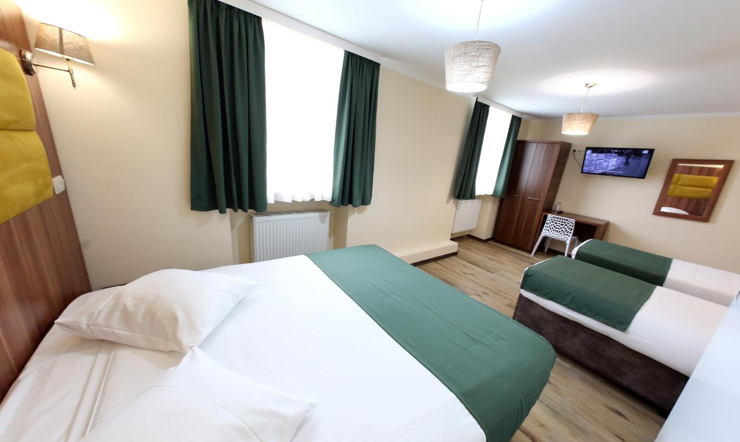Comfort Quadruple Room - Photo 2