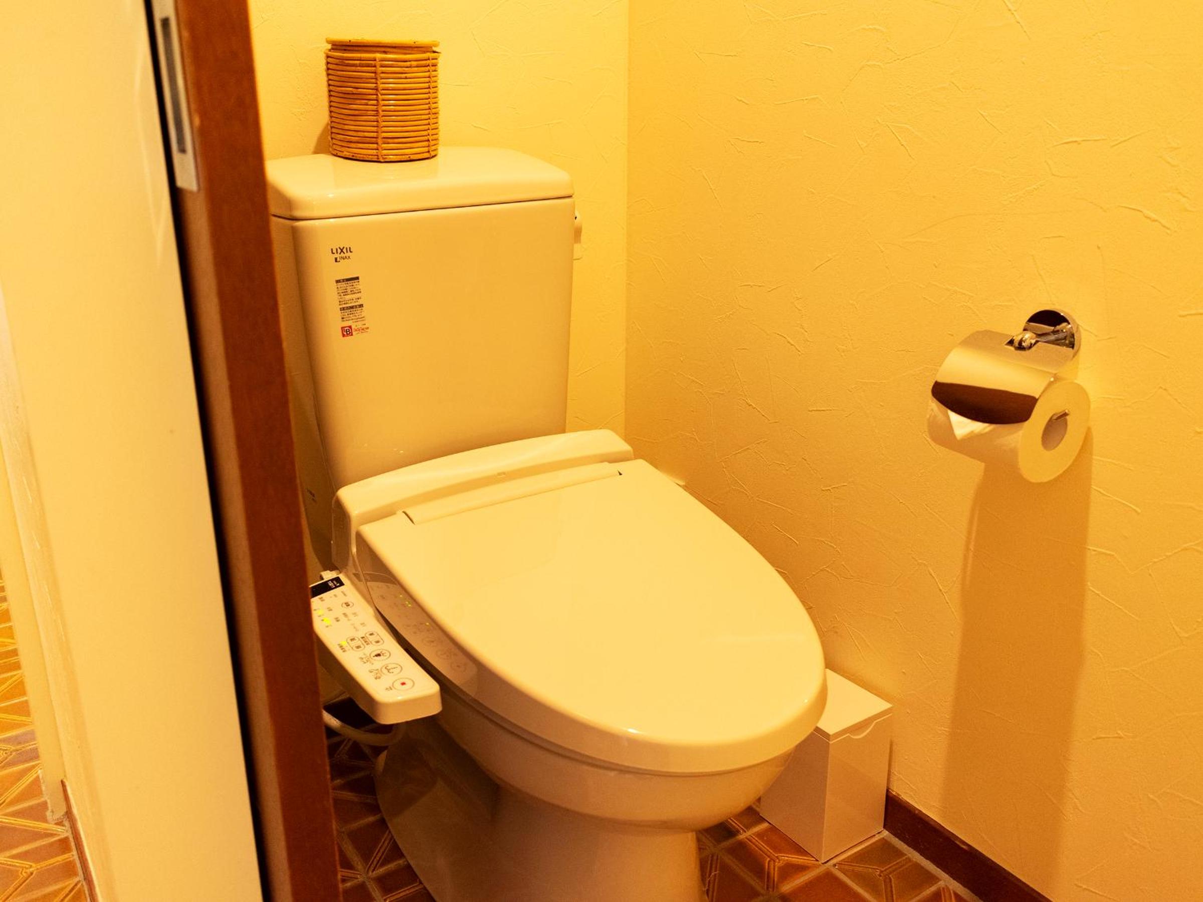 Luxury Room with Mountain View - Non-Smoking (Futon for 3+ guests) - Photo 5