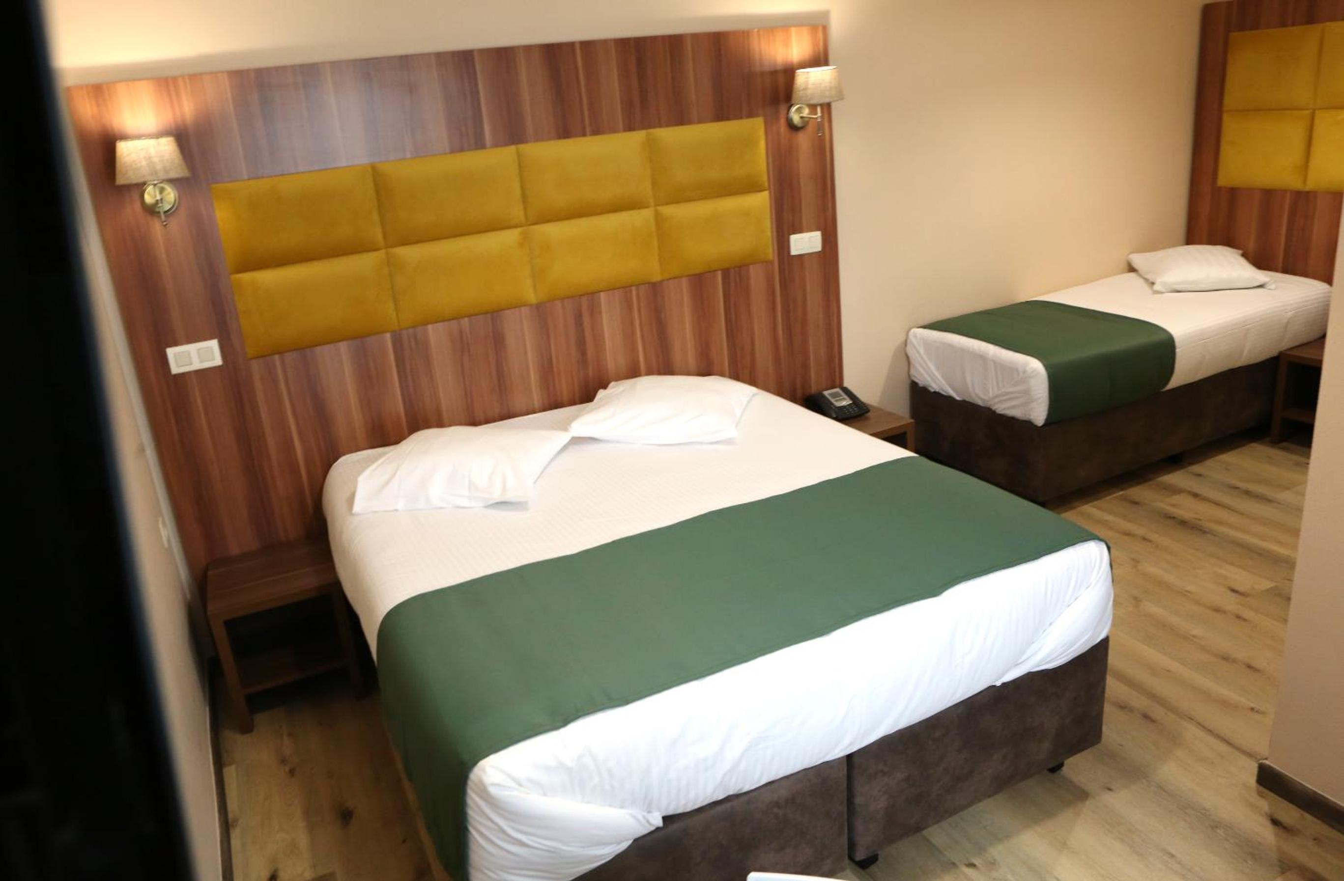 Superior Triple Room - Photo 4