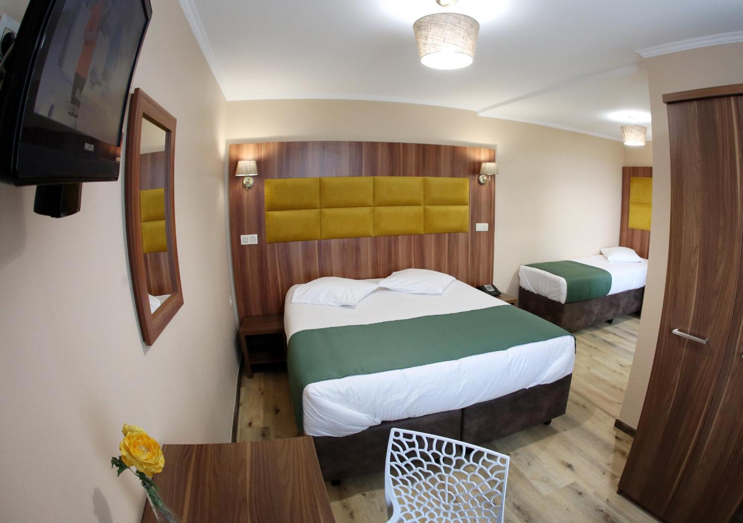 Superior Triple Room - Photo 2