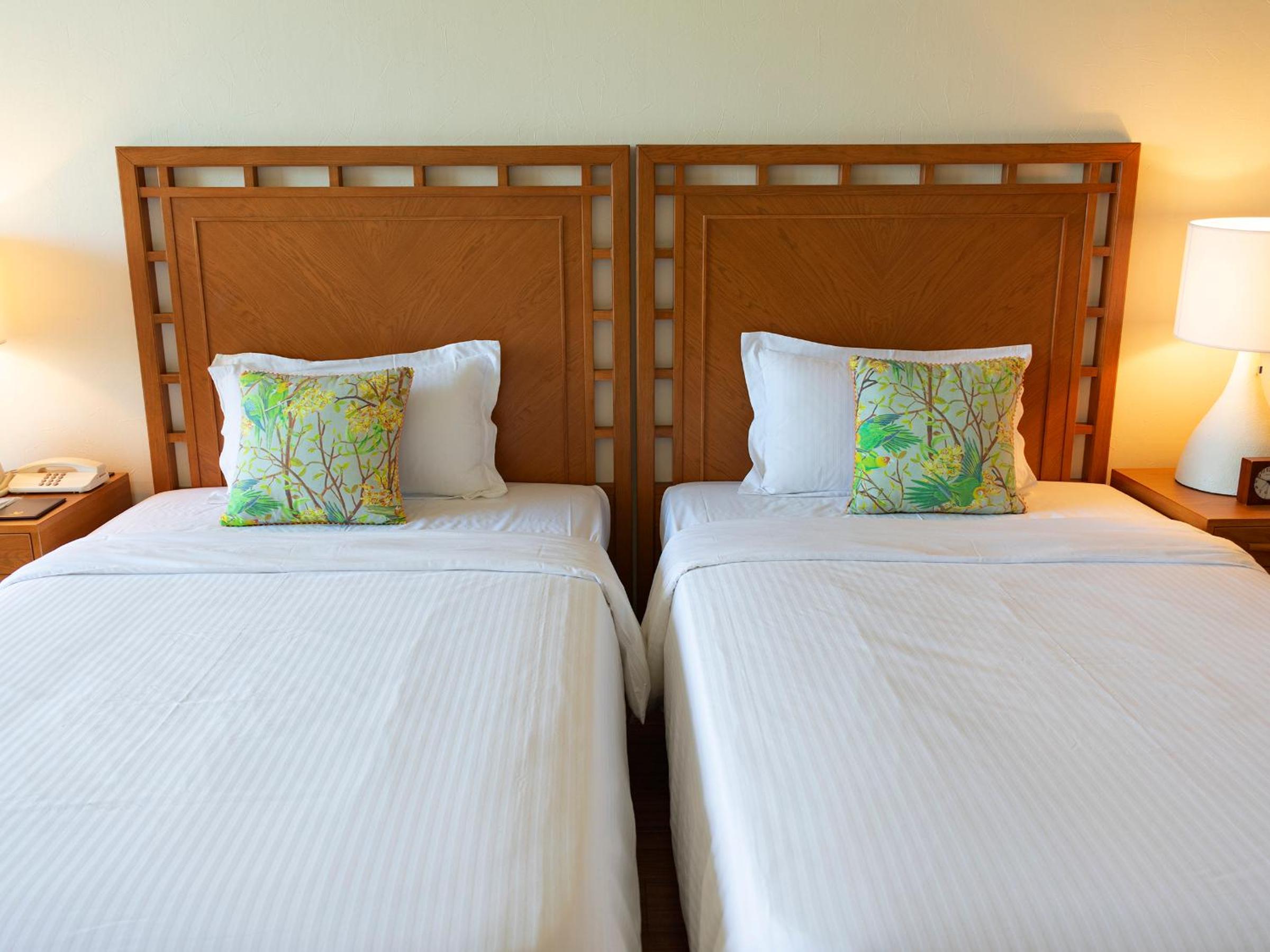 Superior Twin Room with Mountain View - Non-Smoking - Photo 3