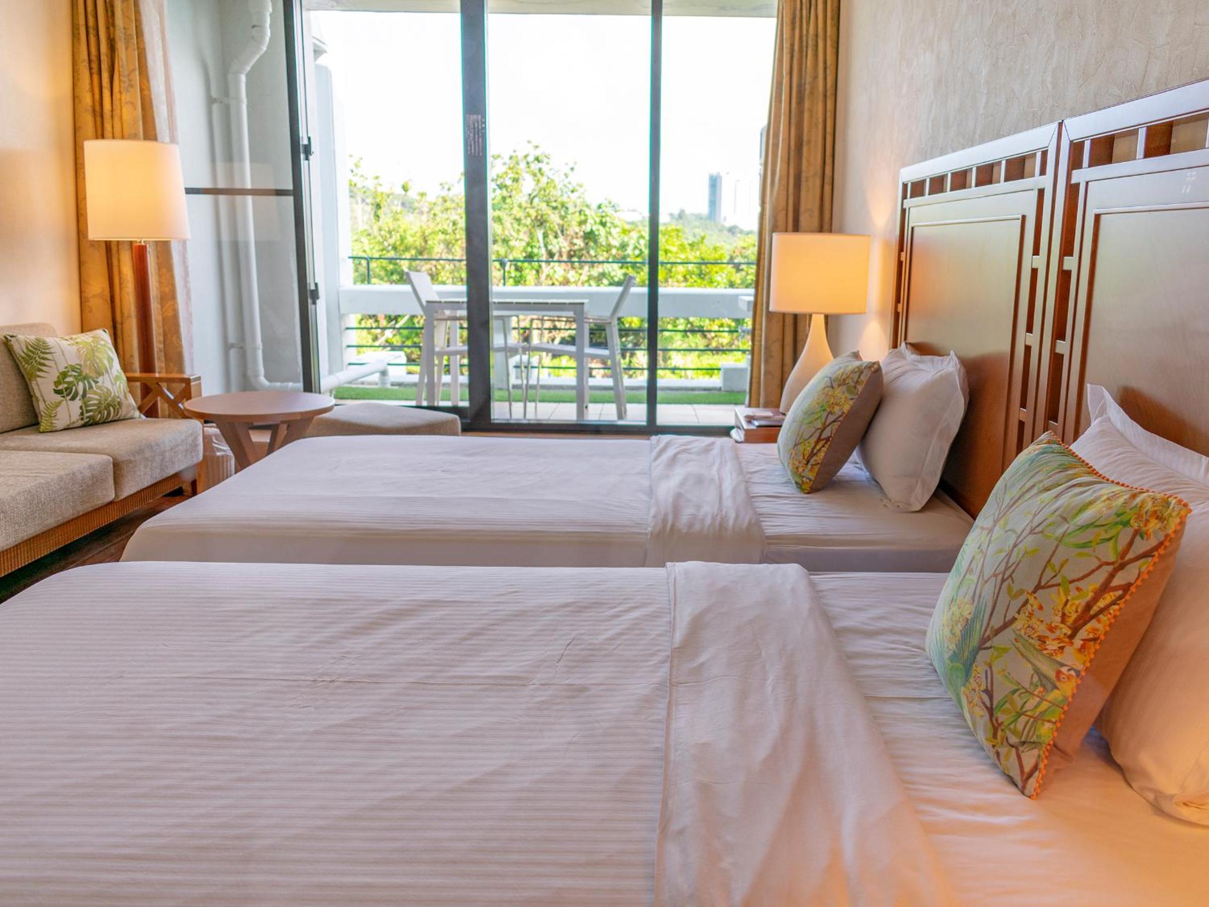 Superior Twin Room with Mountain View - Non-Smoking - Photo 16