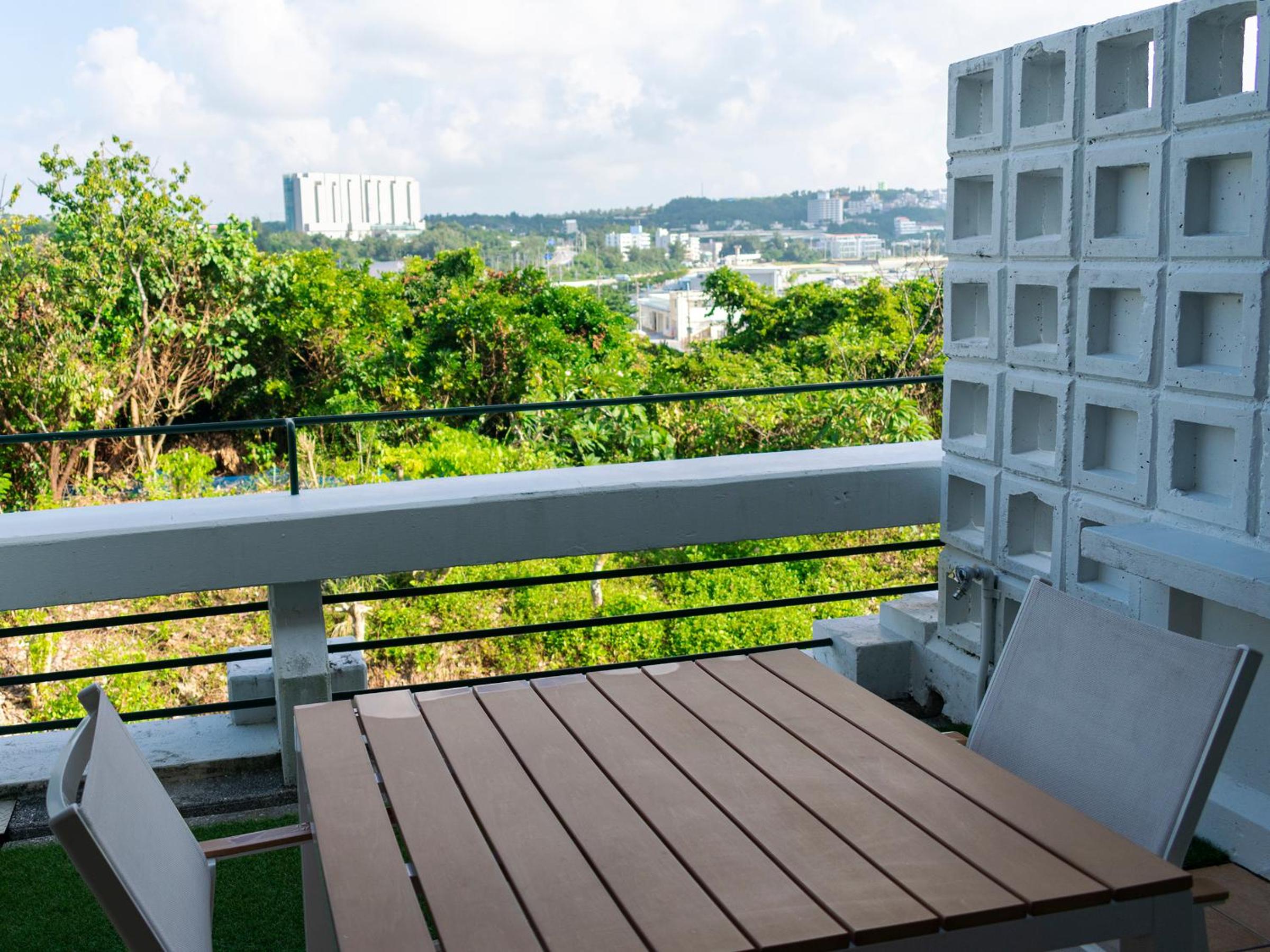 Superior Twin Room with Mountain View - Non-Smoking - Photo 7