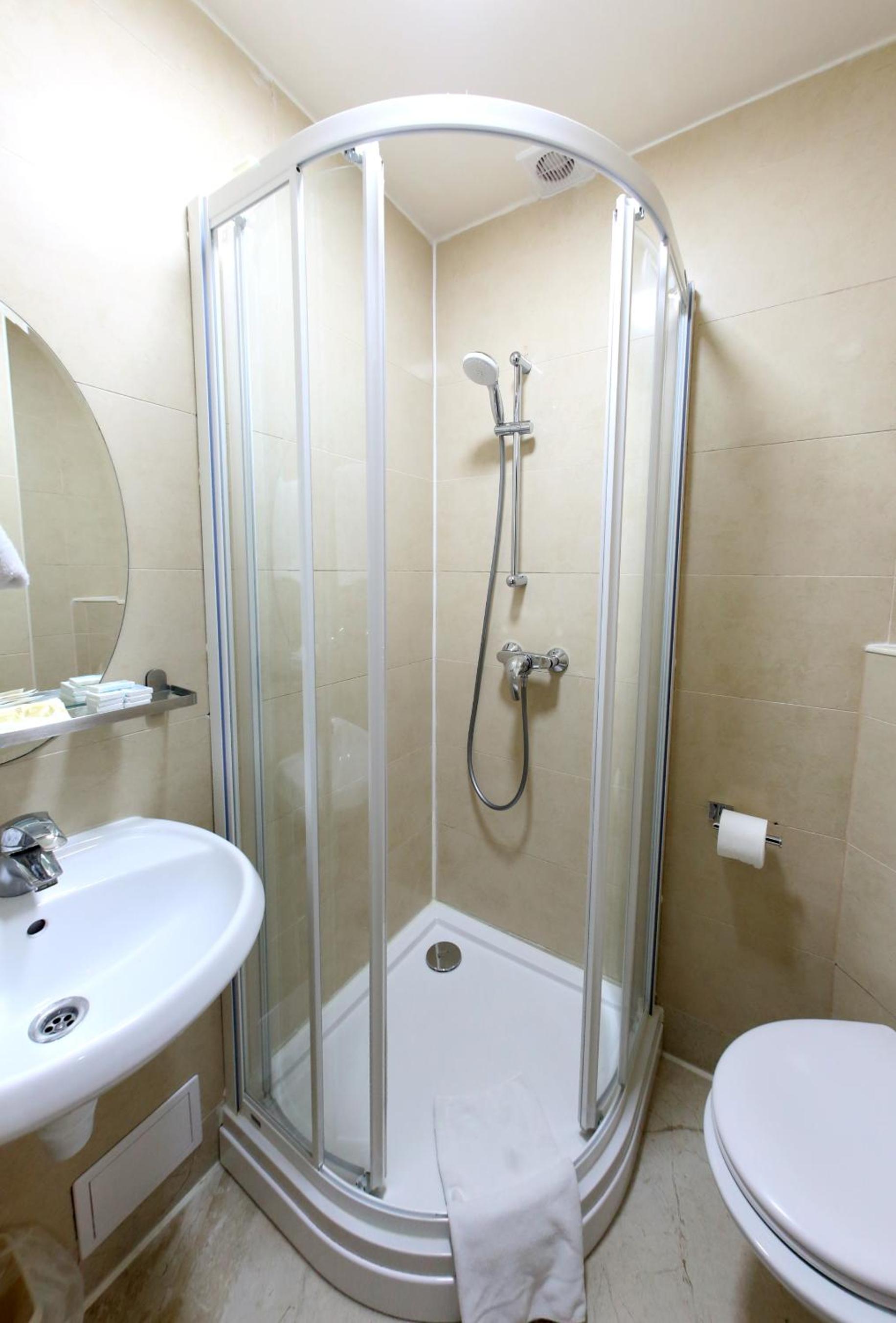 Comfort Double Room - Photo 8