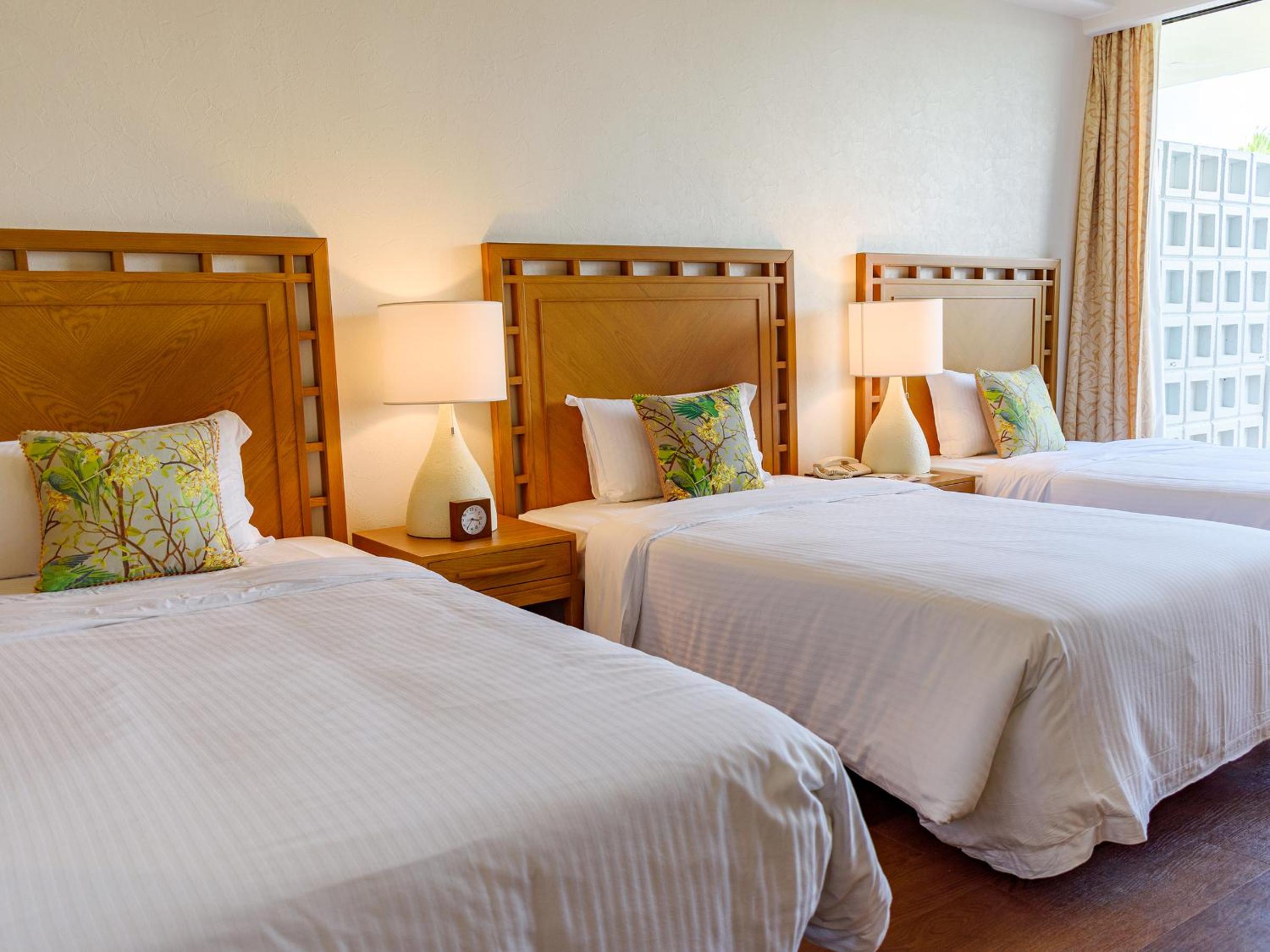 Deluxe Room with Mountain View - Non-Smoking - Photo 1
