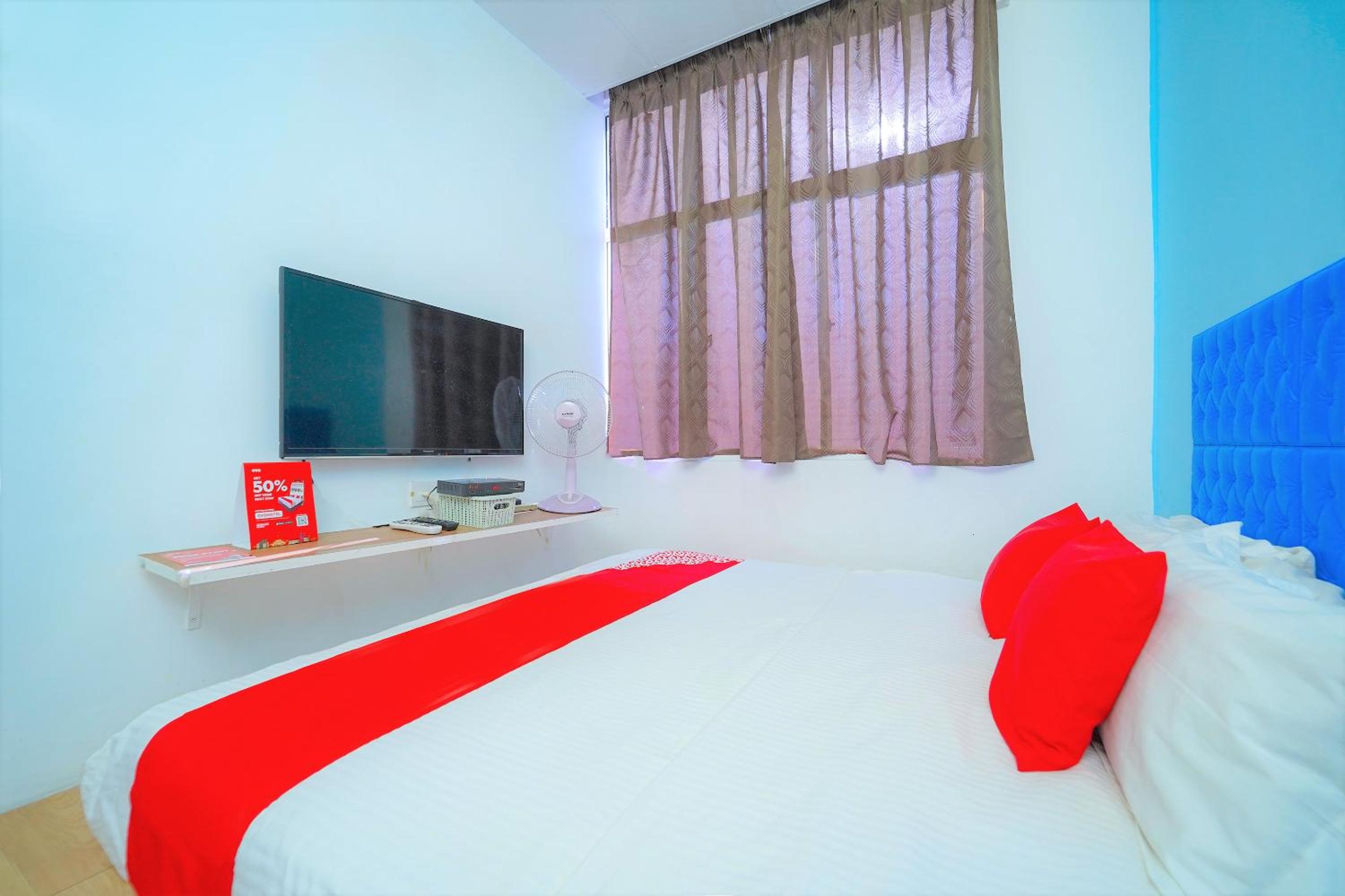 Standard King Room photo 2