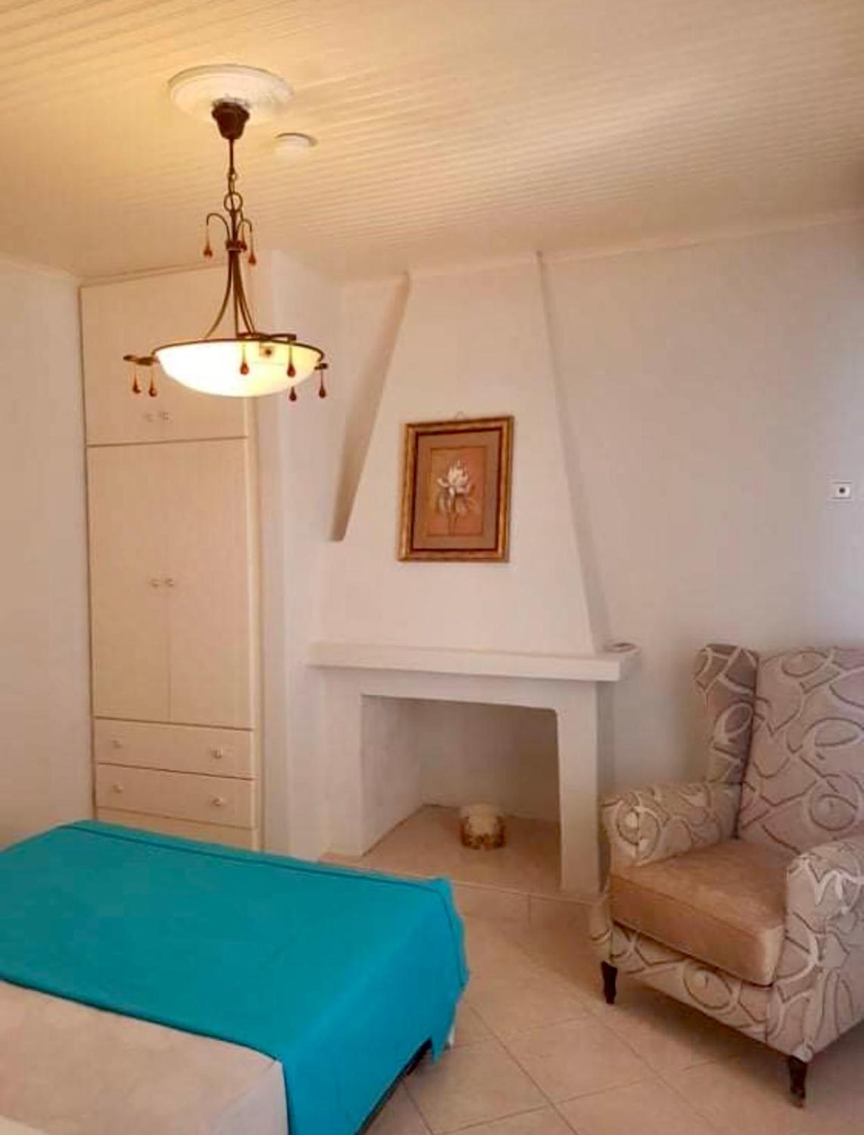 One-Bedroom Apartment - Photo 23