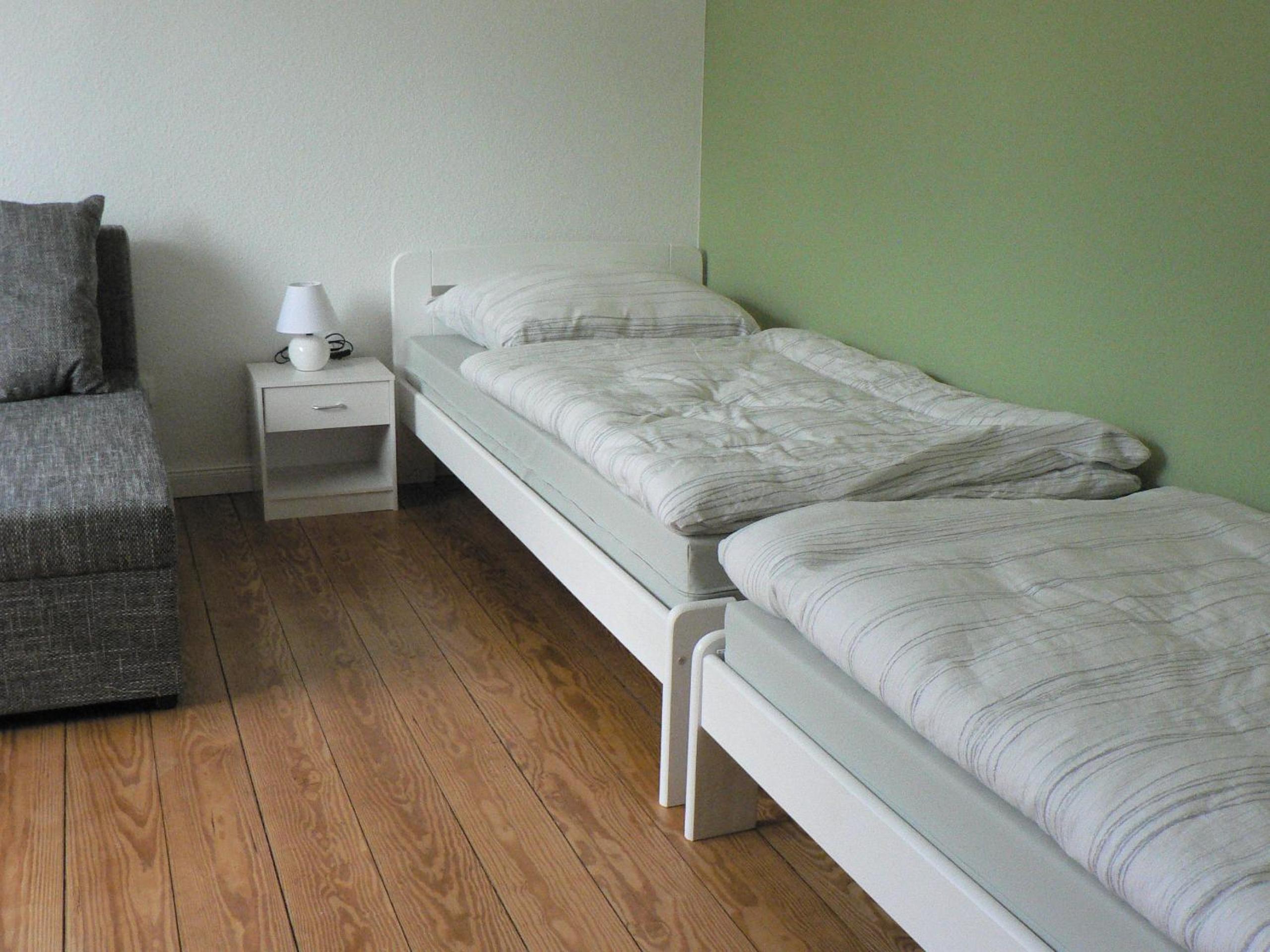 Double Room with Shared Bathroom photo 2