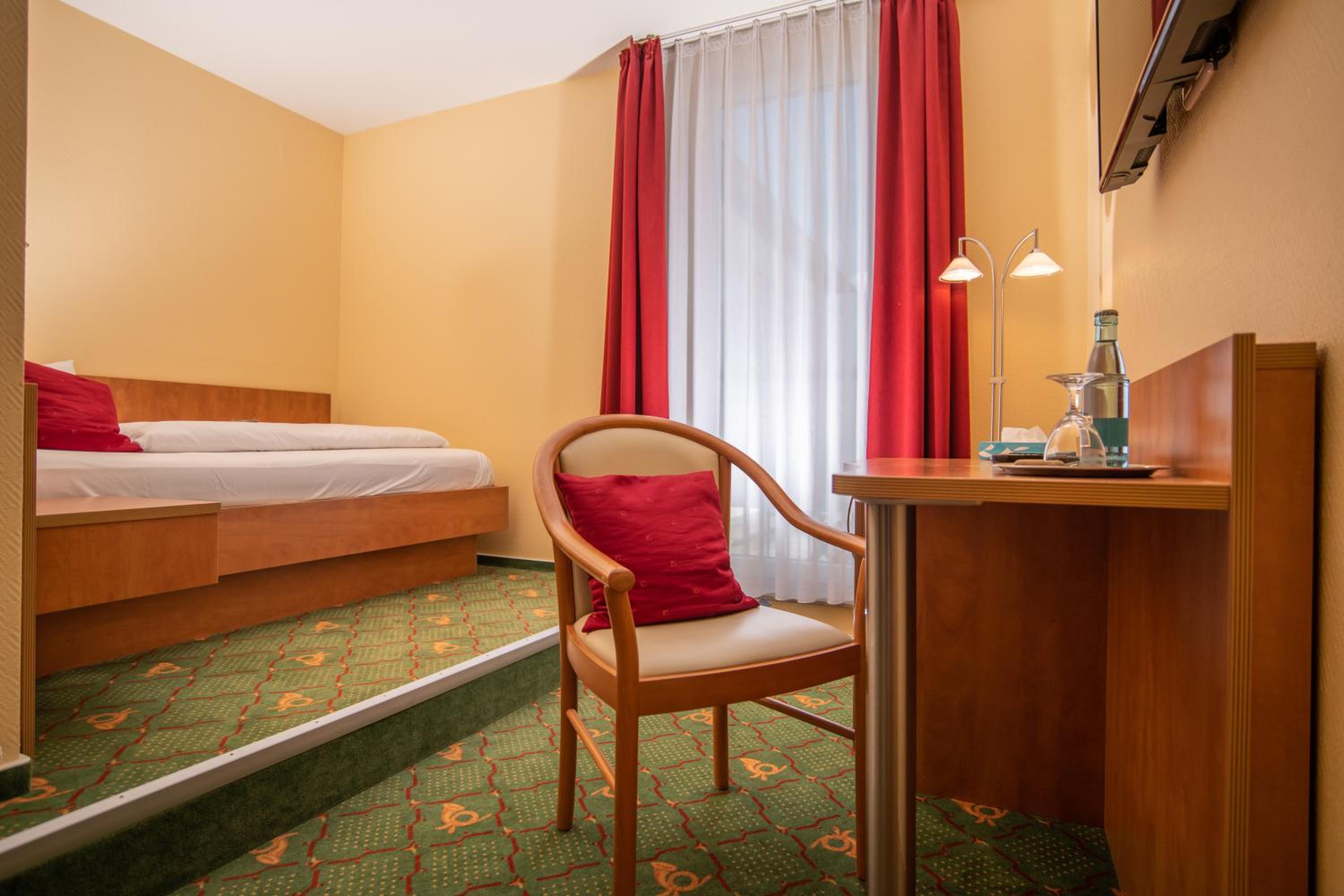 Single Room photo 1