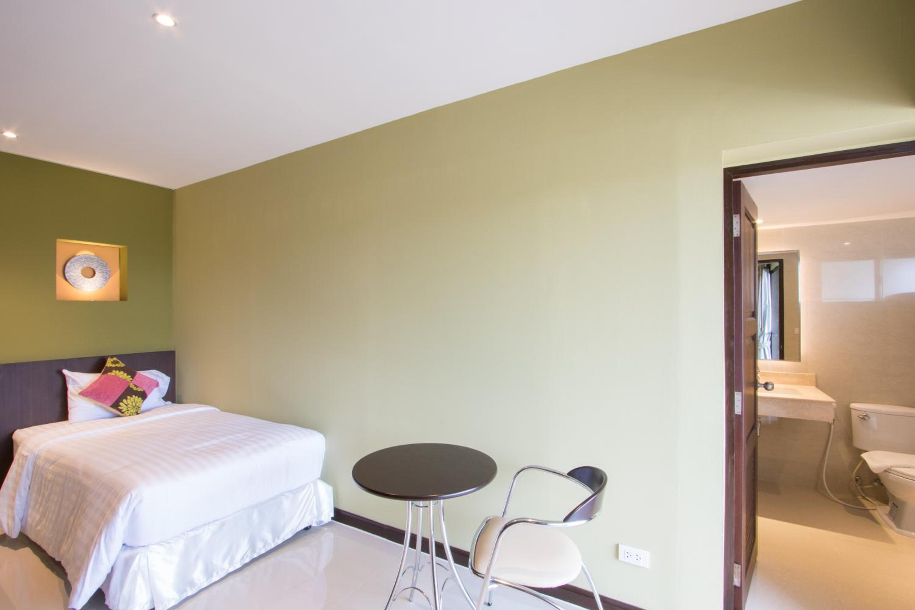 Deluxe Single Room photo 3