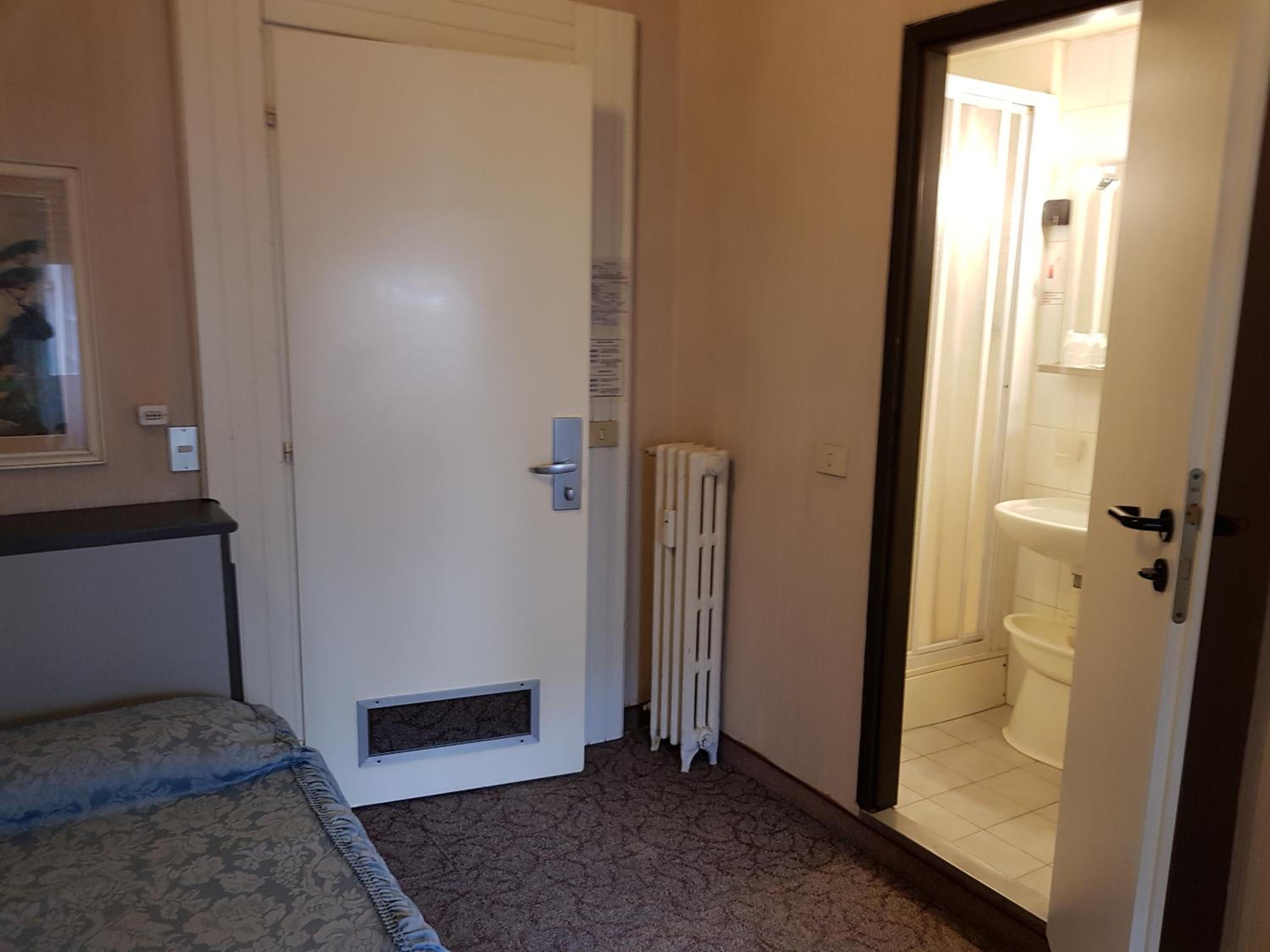 Economy Single Room