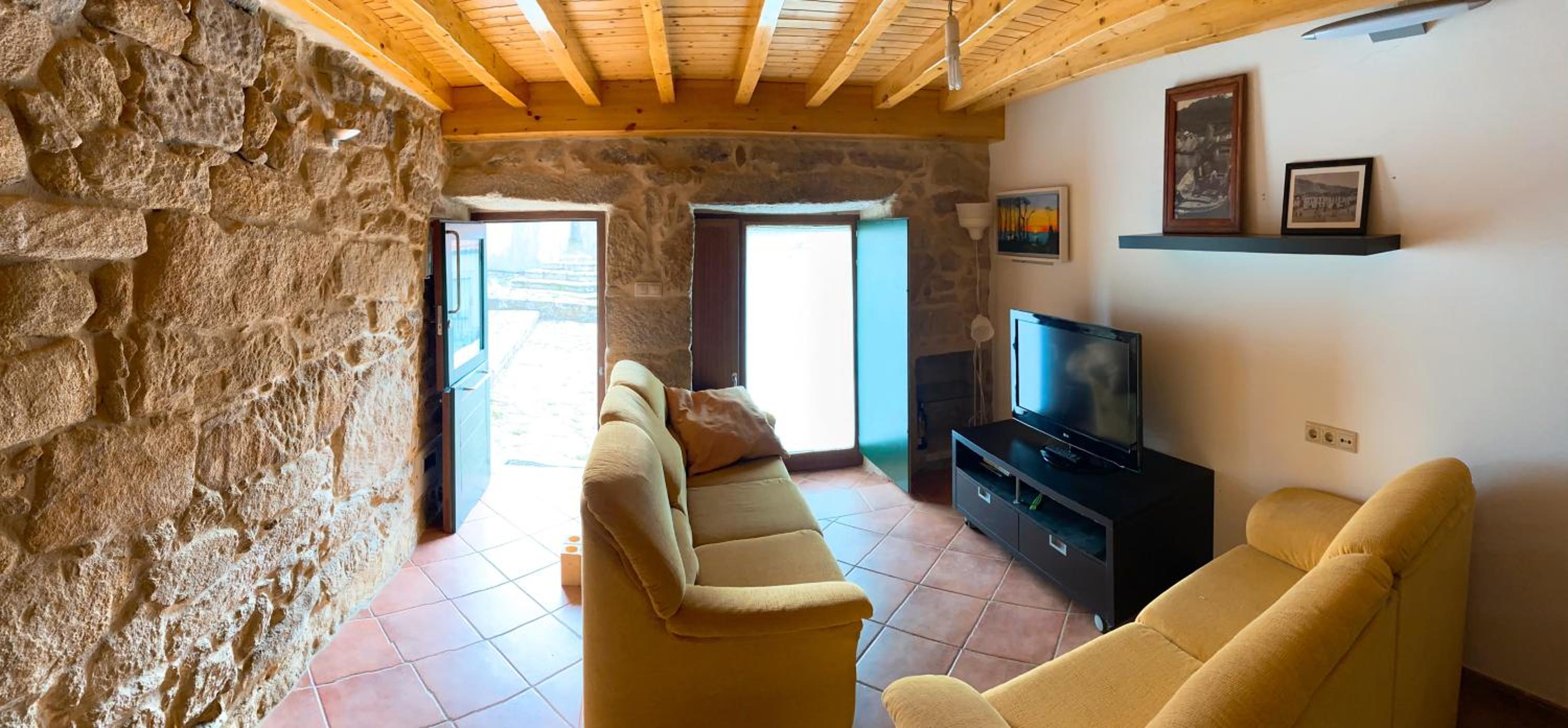 Three-Bedroom House photo 2