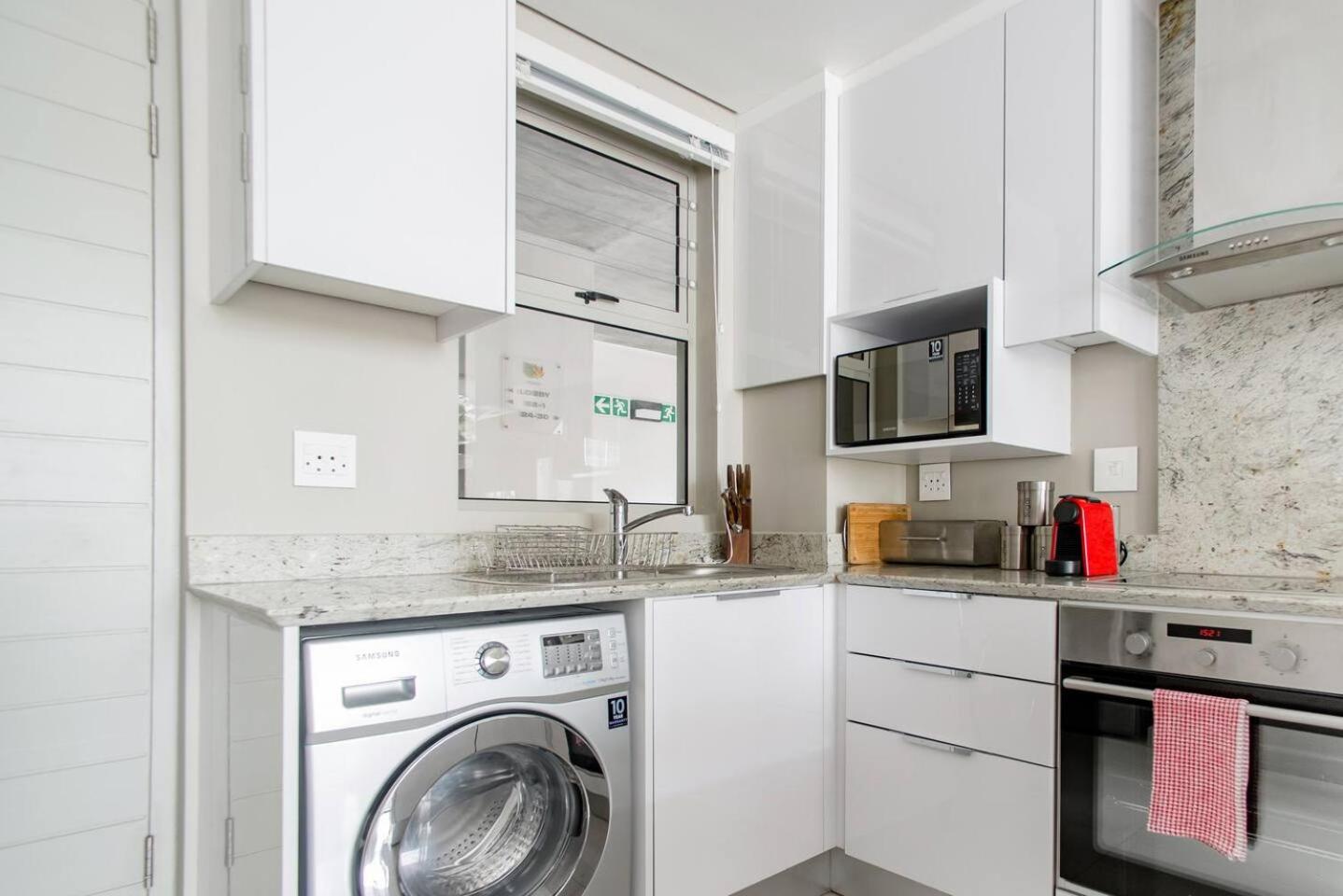 Apartment - Photo 11