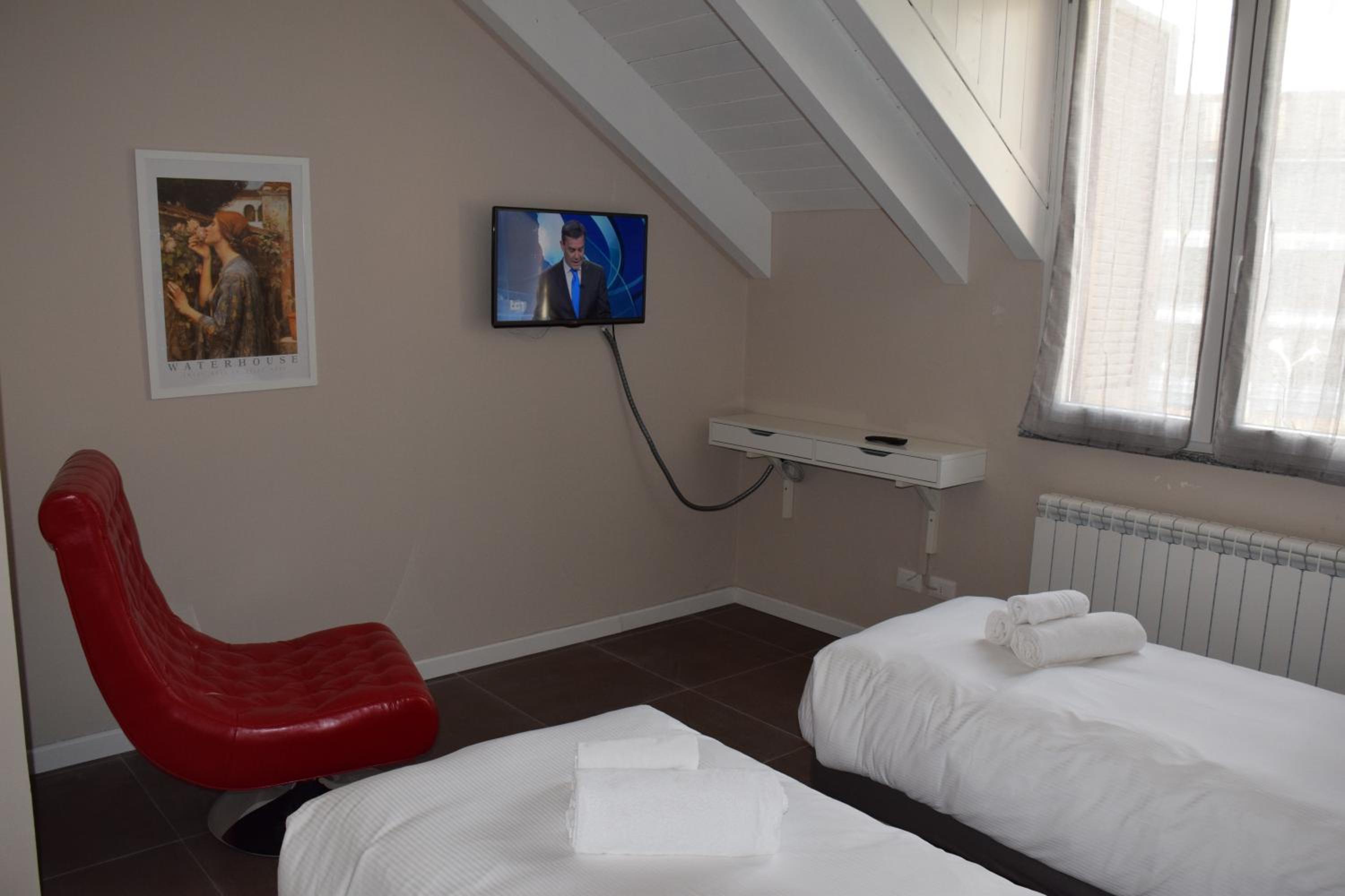 Superior Quadruple Room photo 2