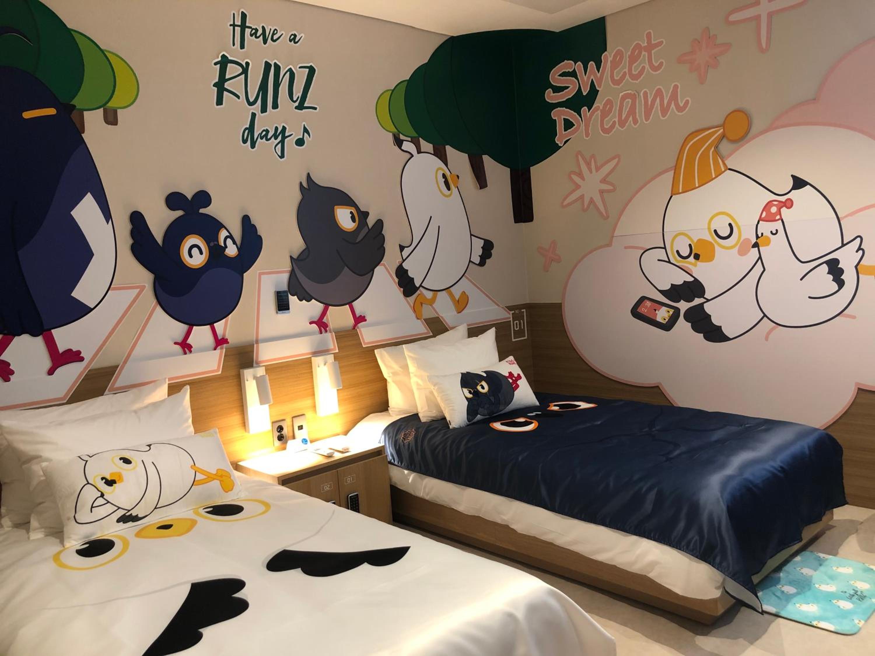 Twin Room with Shared Shower and Toilet