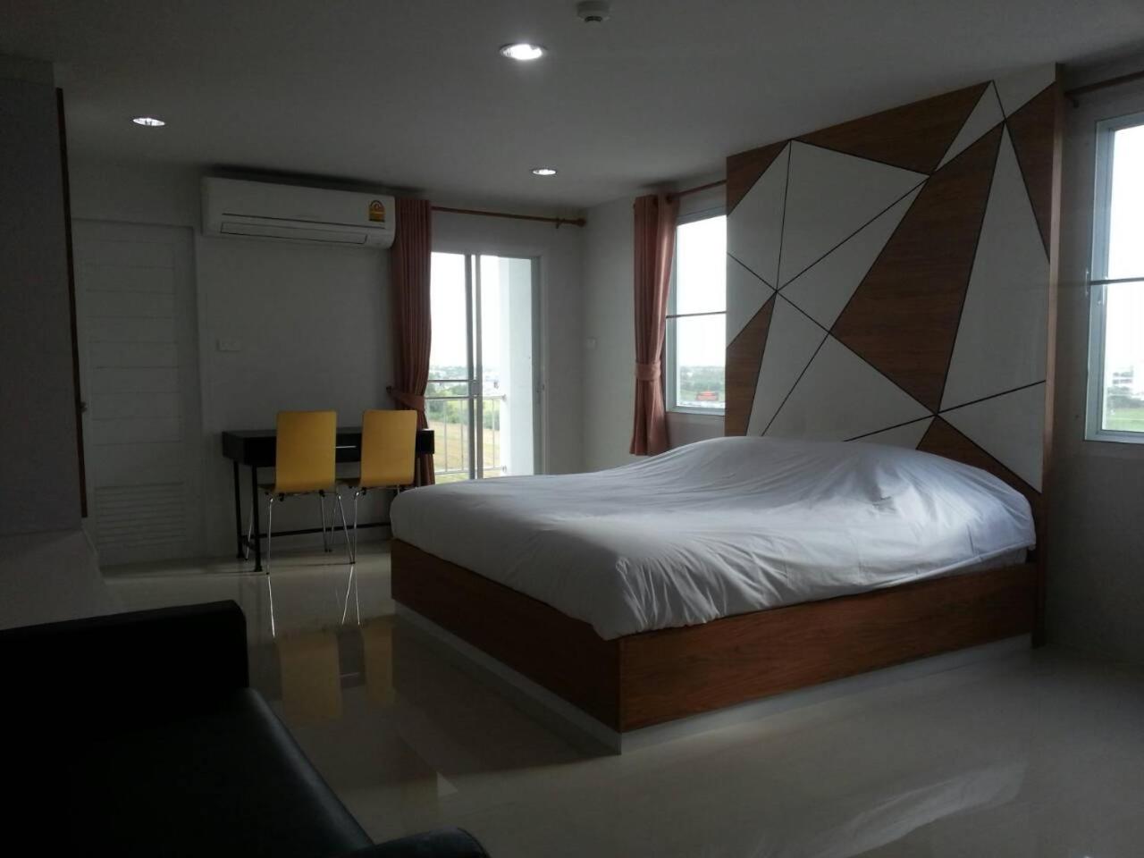 Double Room with Private Bathroom - Photo 1