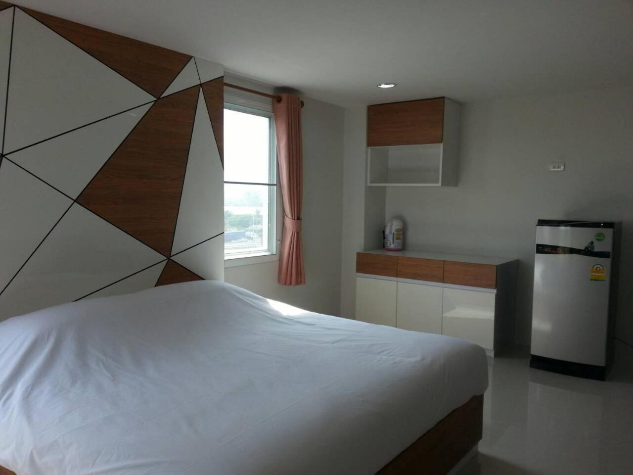 Double Room with Private Bathroom - Photo 8