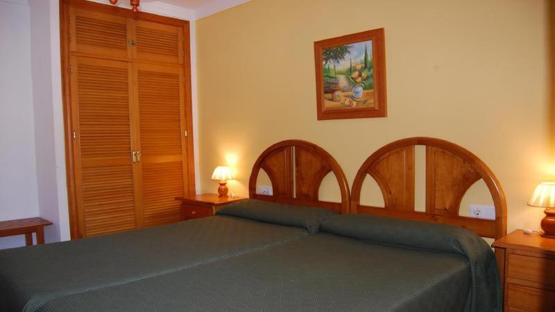 Double or Twin Room - Photo 11