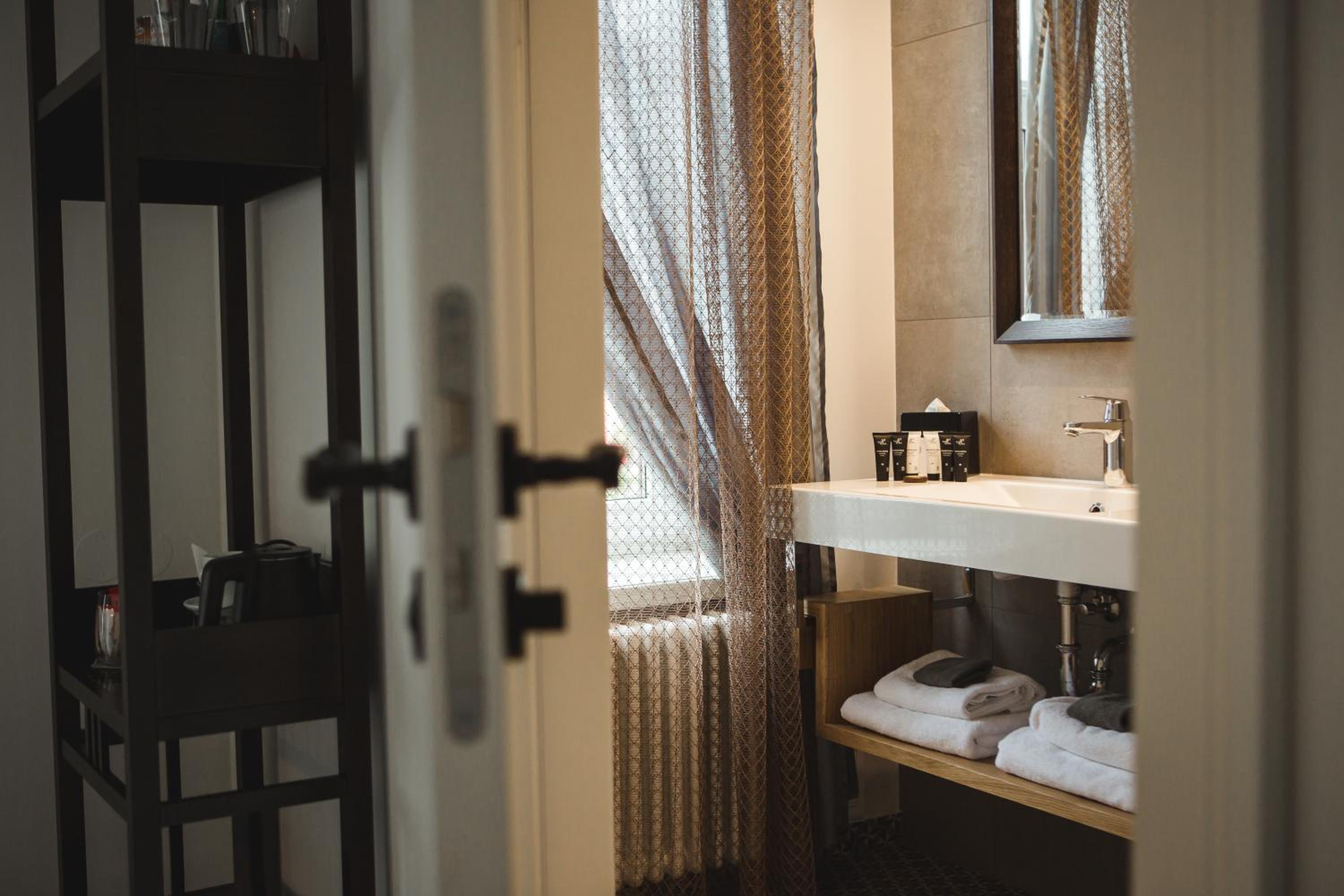Superior Double or Twin Room - Photo 4